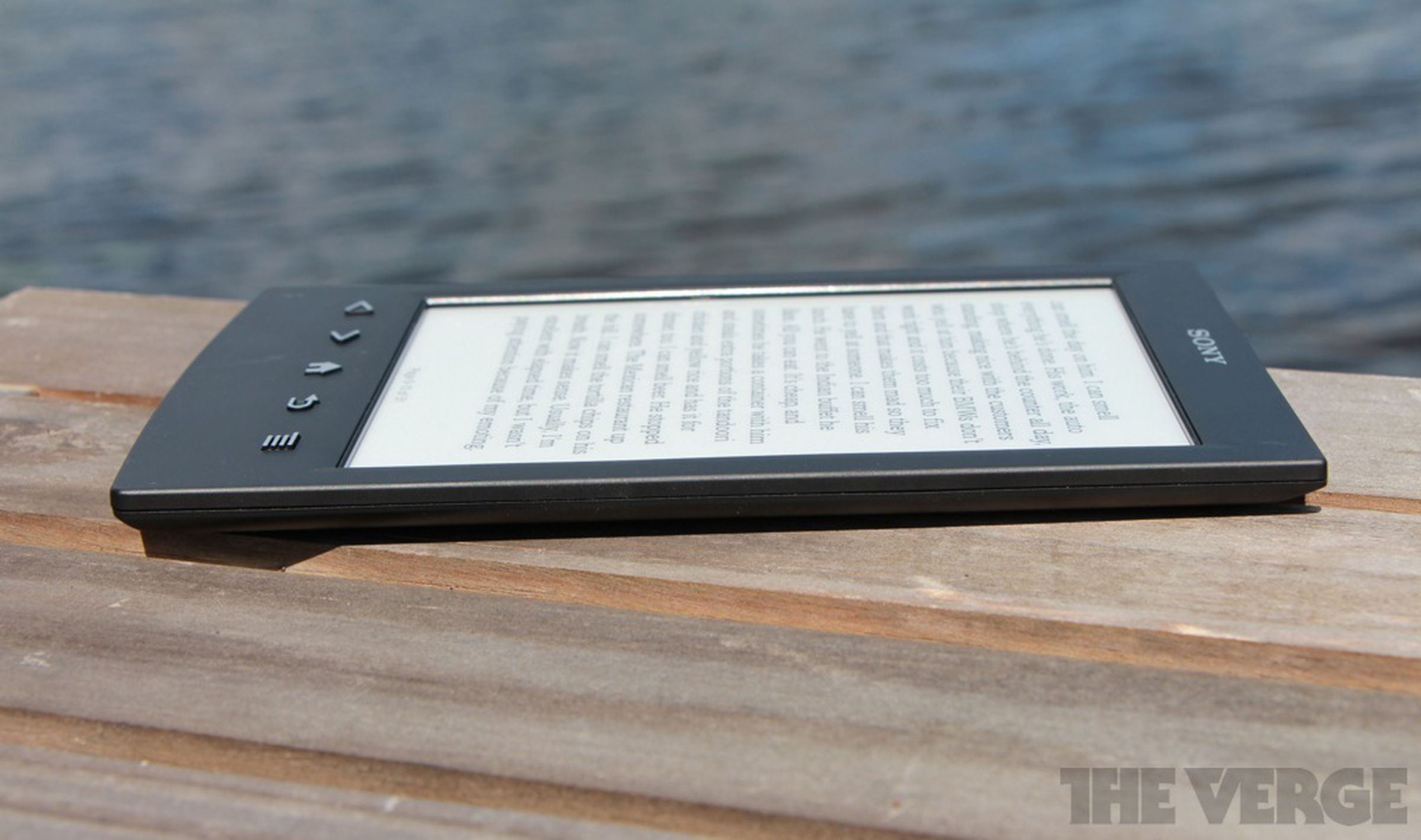 Sony Reader PRS-T2 pictures