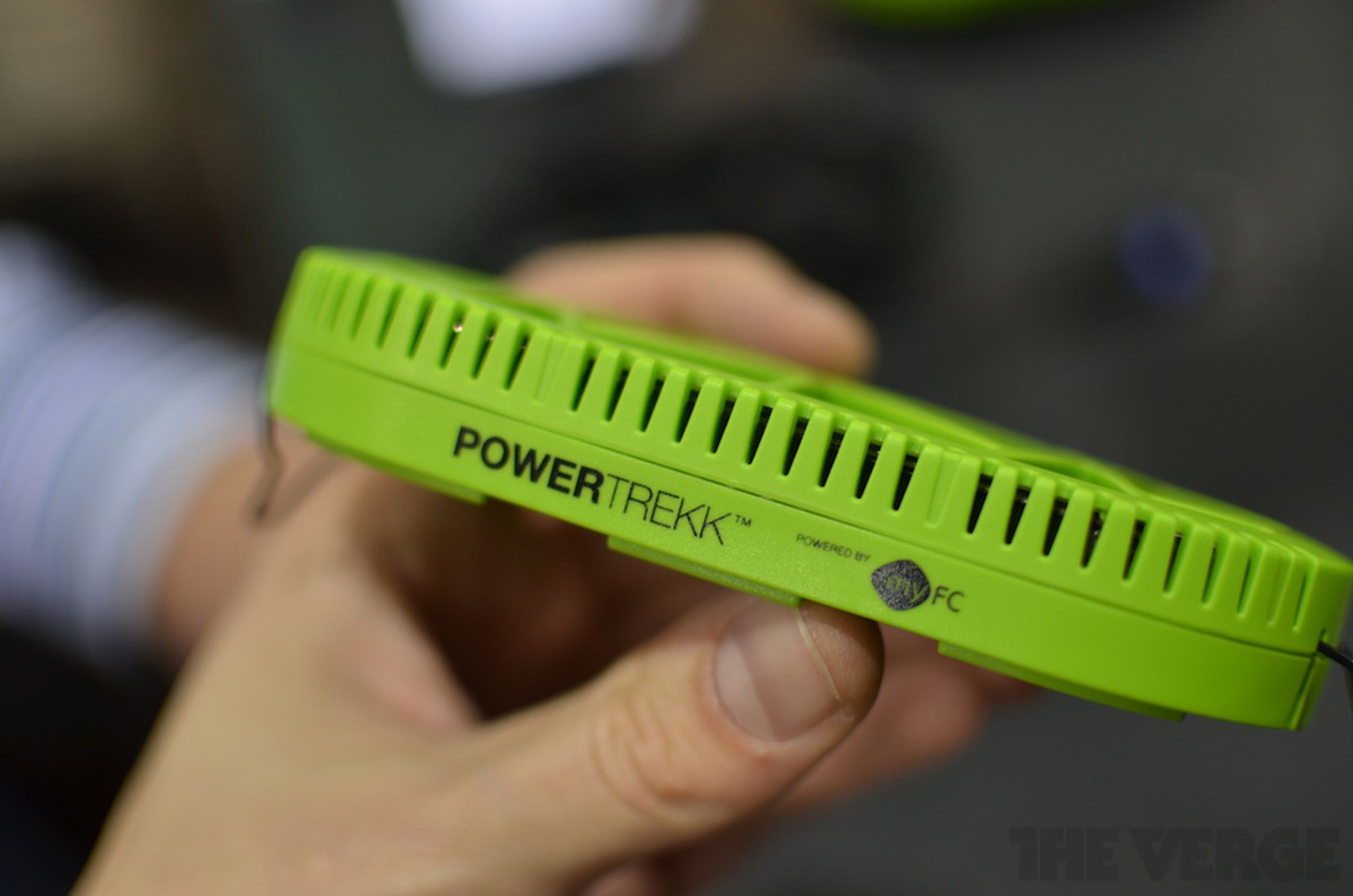 Powertrekk fuel cell charger pictures