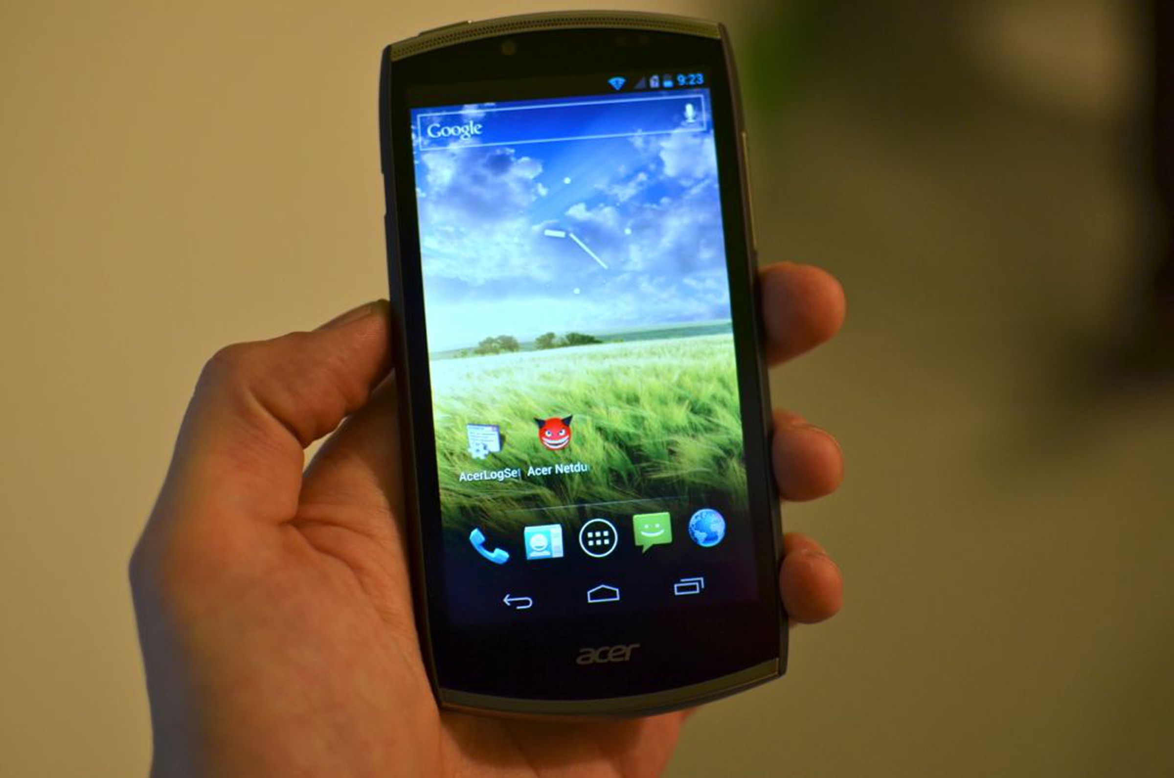 Acer CloudMobile hands-on photos