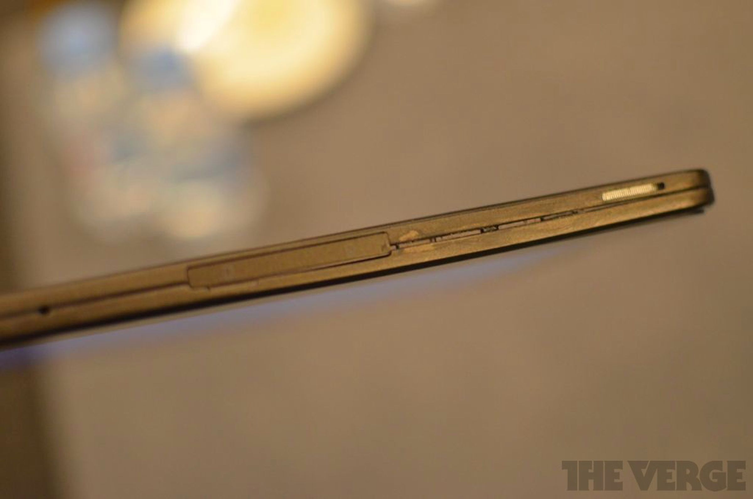 ZTE T98 and PF 100 Android tablet hands-on