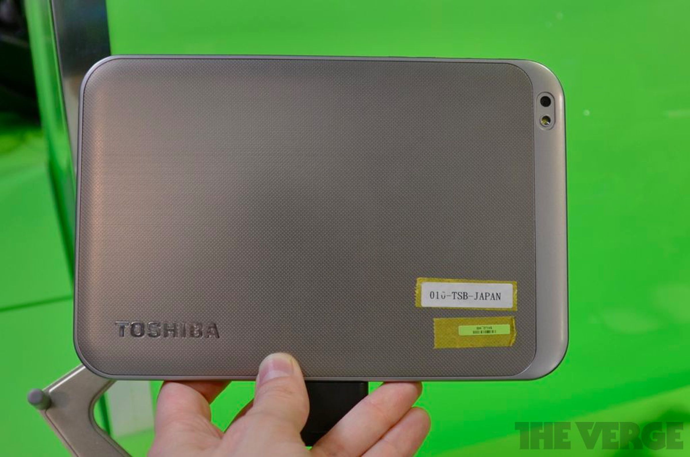 Toshiba 7.7-inch tablet hands on photos