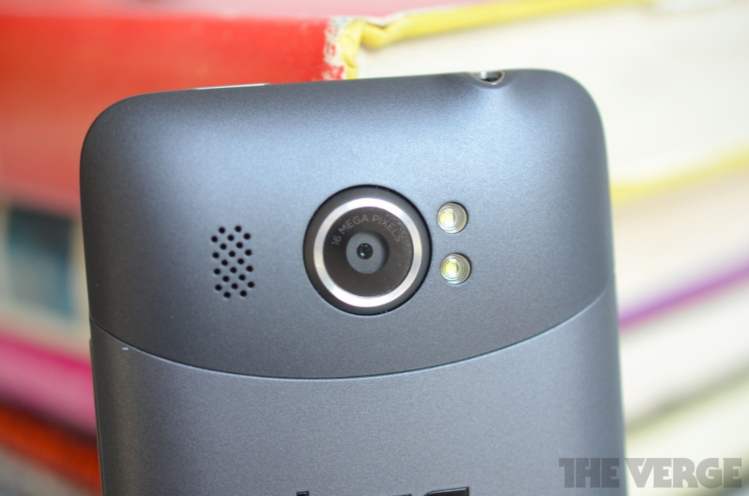 HTC Titan II review pictures