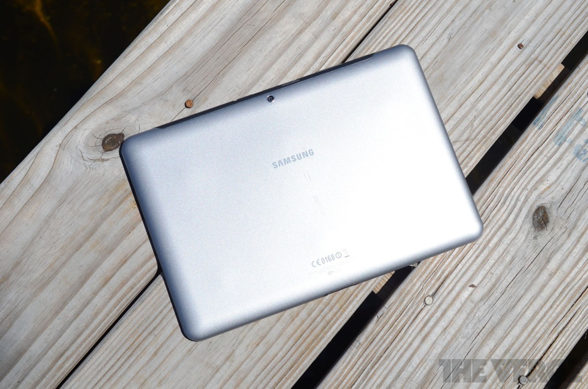 Samsung Galaxy Tab 2 10.1 review pictures