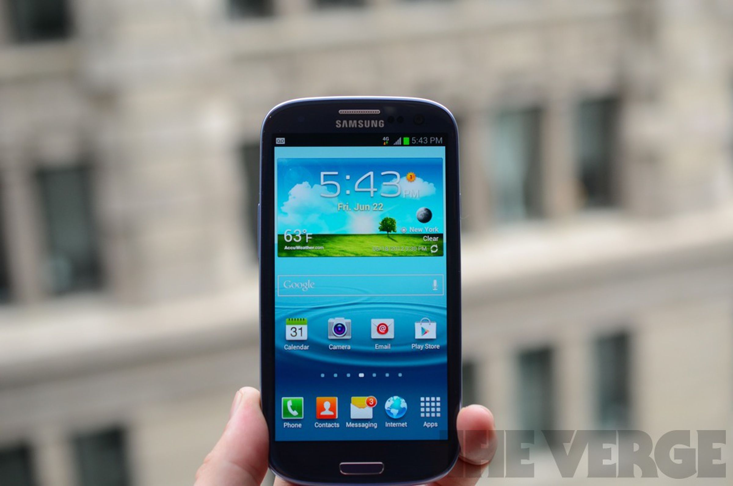 Samsung Galaxy S III for T-Mobile hands-on pictures