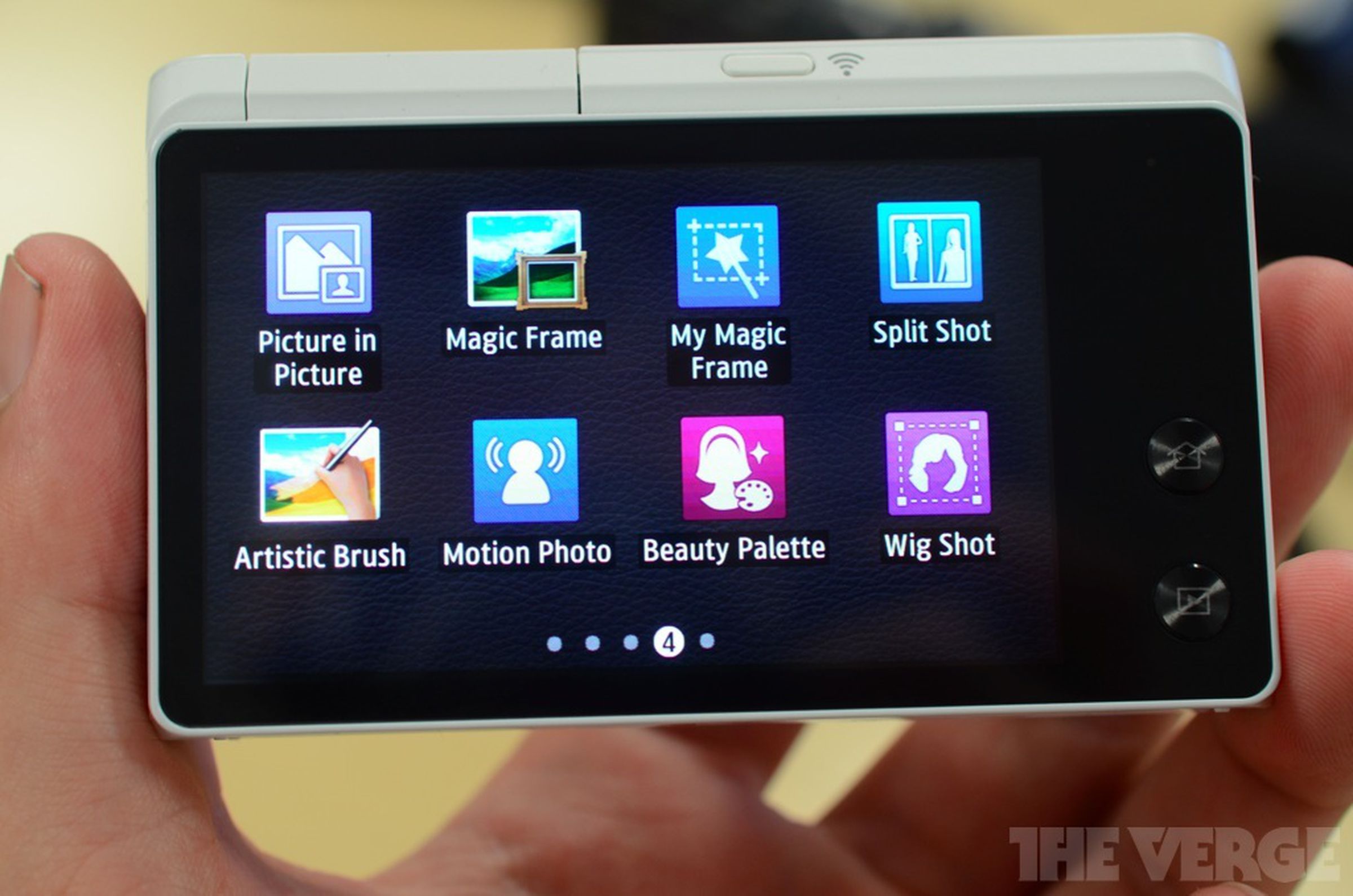 Samsung MV900F hands-on pictures