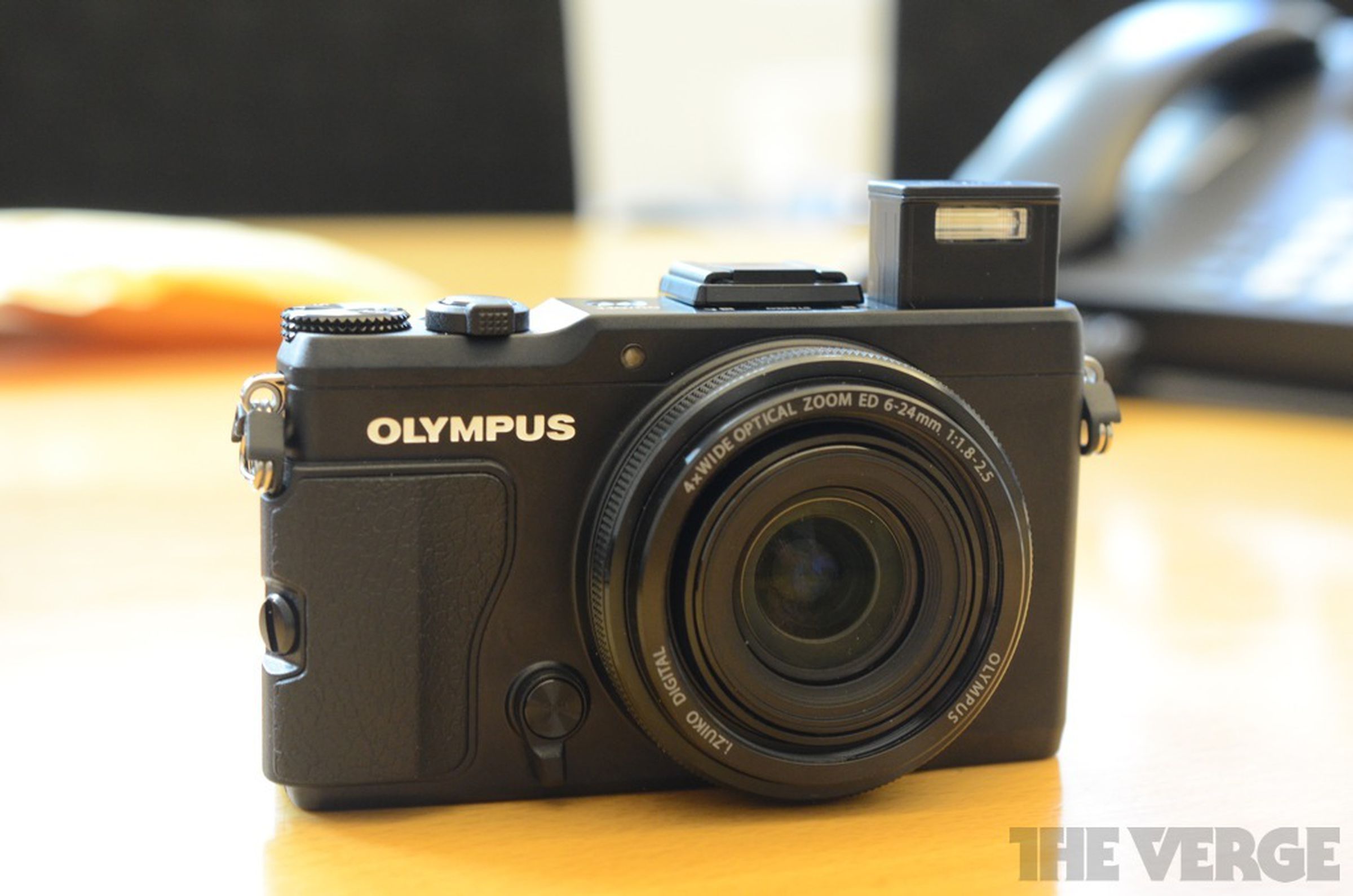 Olympus E-PL5, E-PM2, and XZ-2 pictures