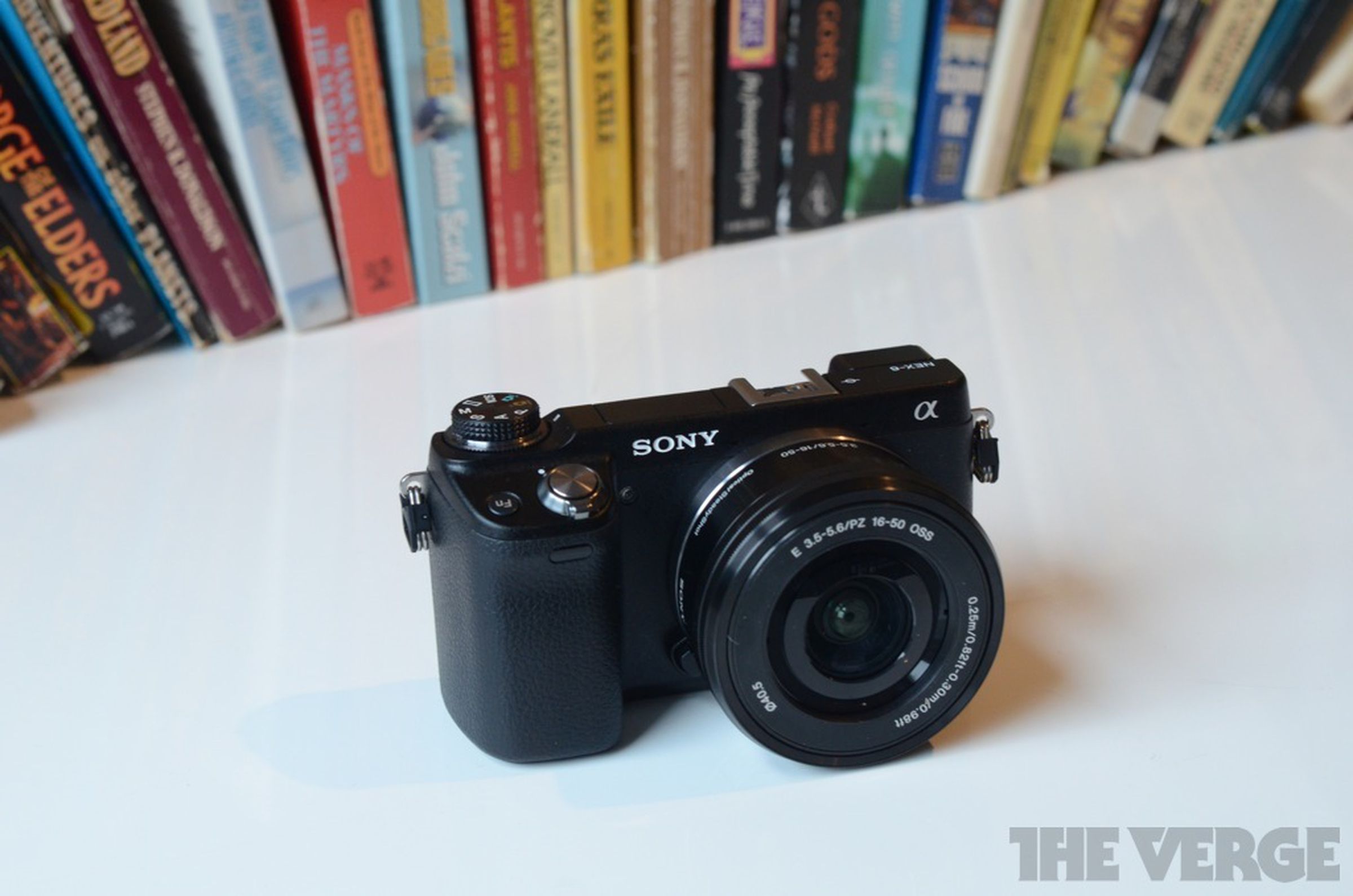Sony NEX-6 hands-on pictures