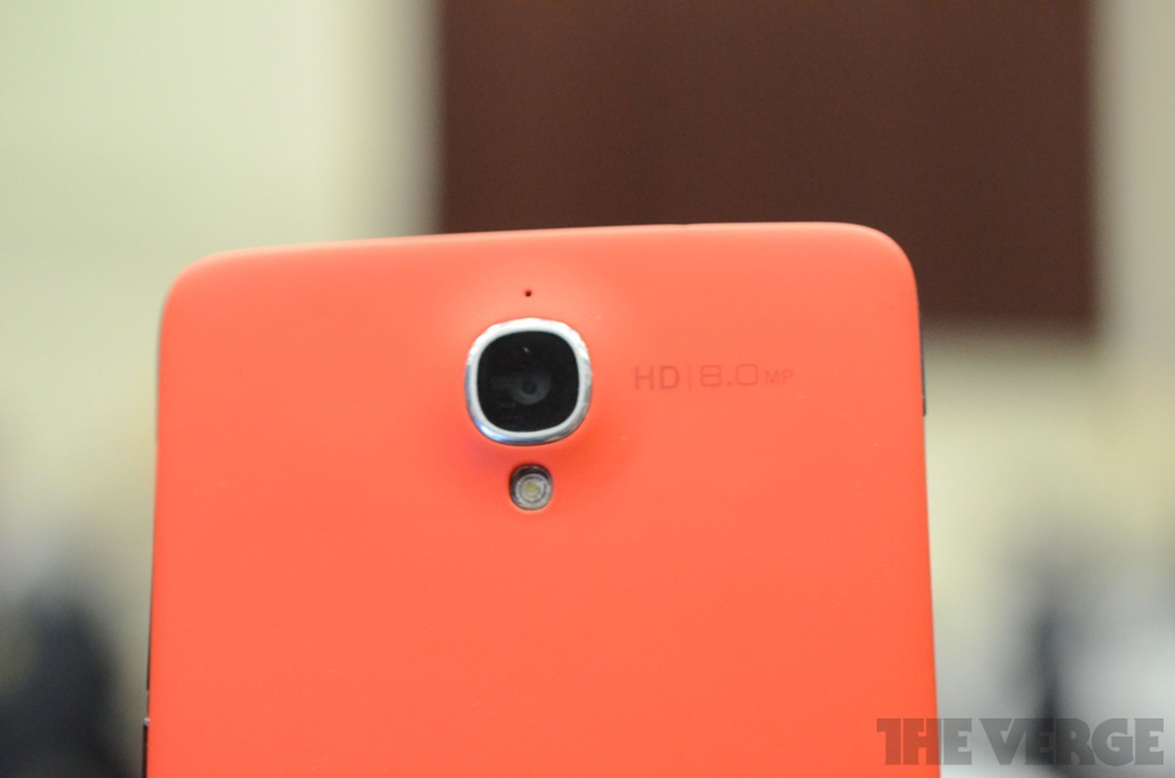Alcatel One Touch Idol X and One Touch Fire hands-on pictures