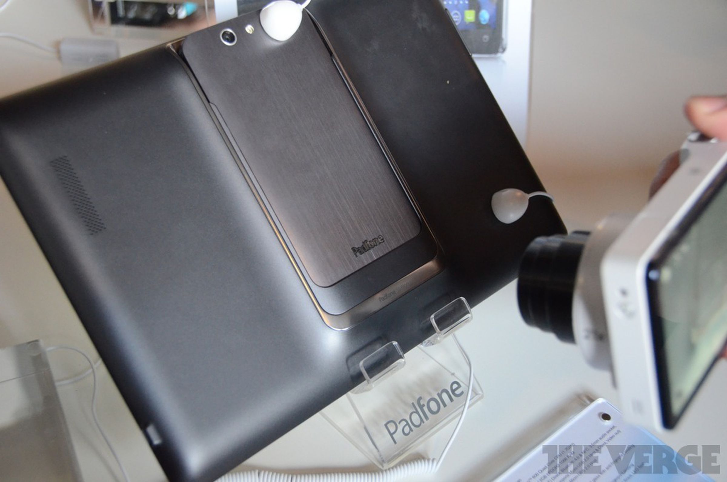 Asus Padfone Infinity hands-on