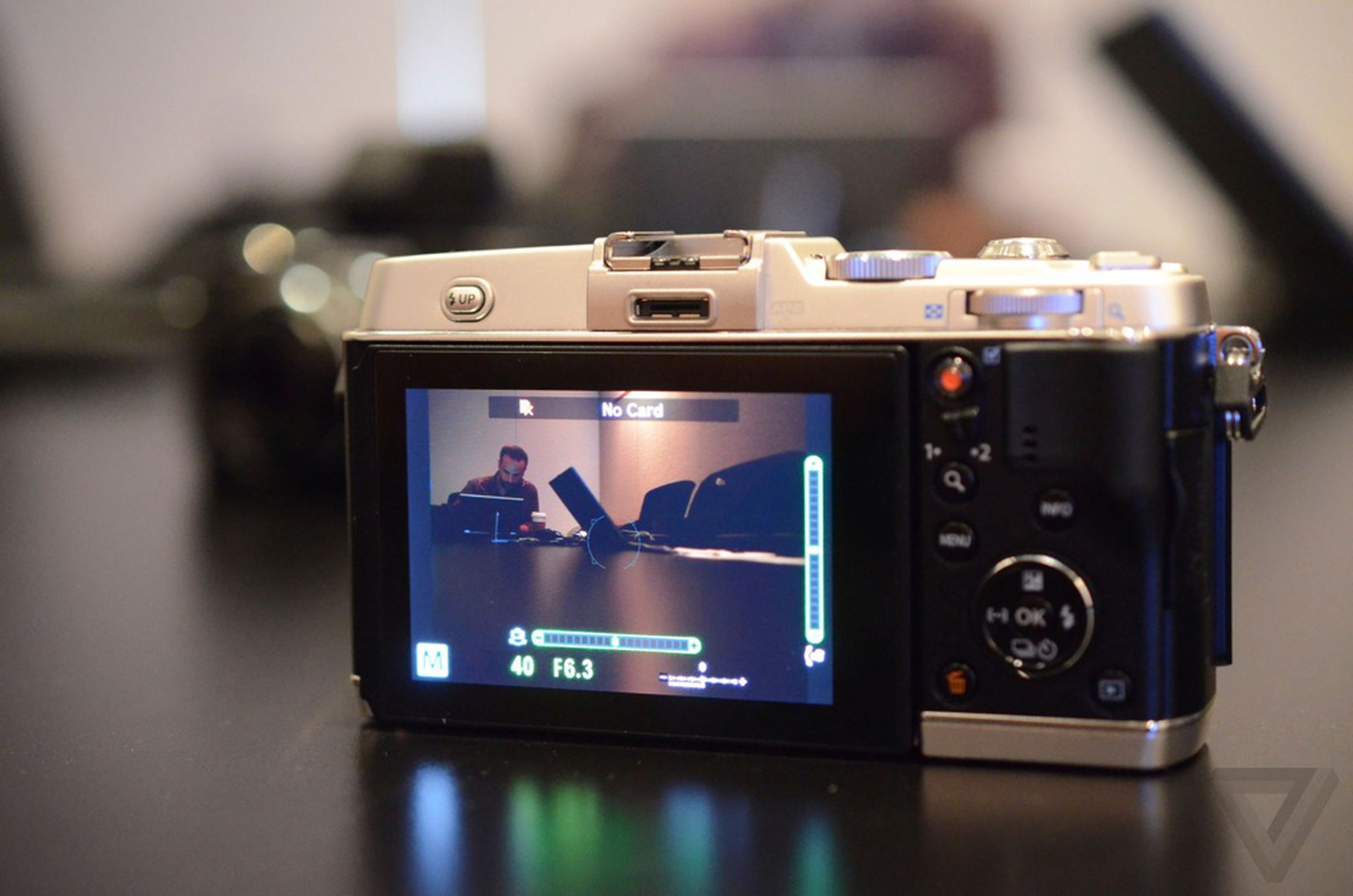 Olympus PEN E-P5 hands-on pictures
