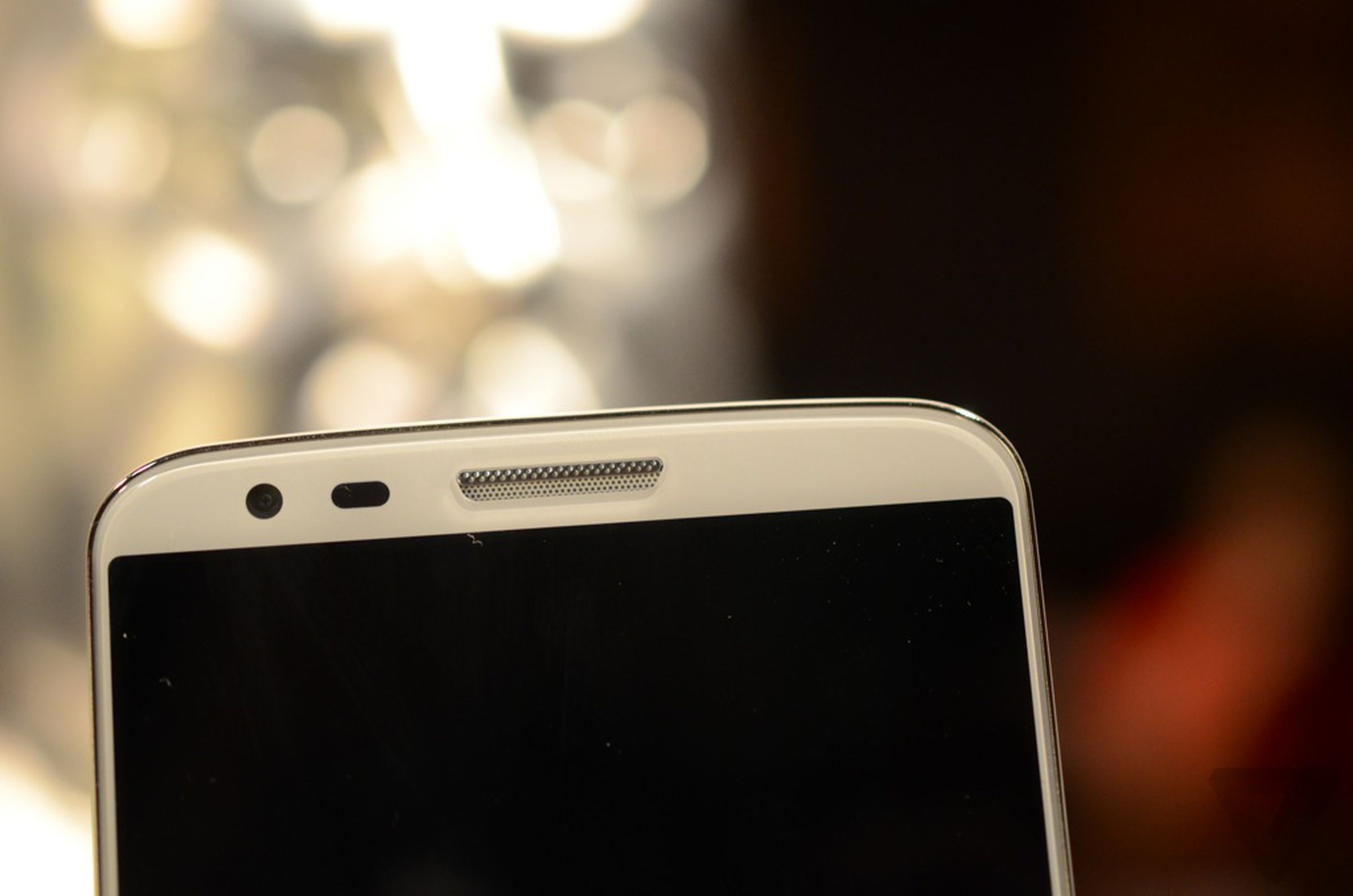 LG G2 hands-on pictures