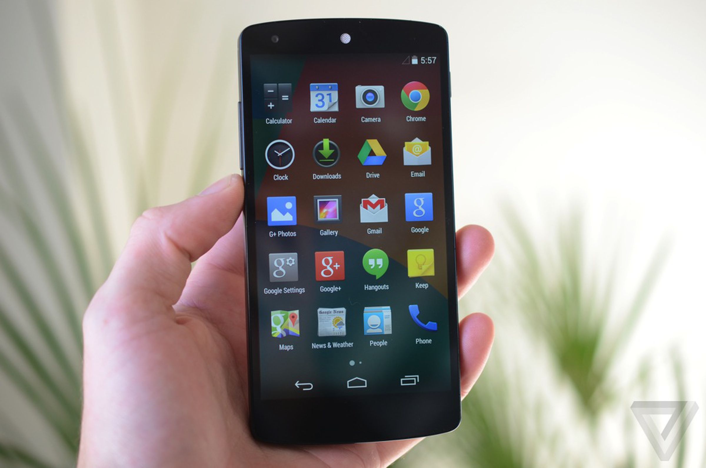 Nexus 5 hands-on photos