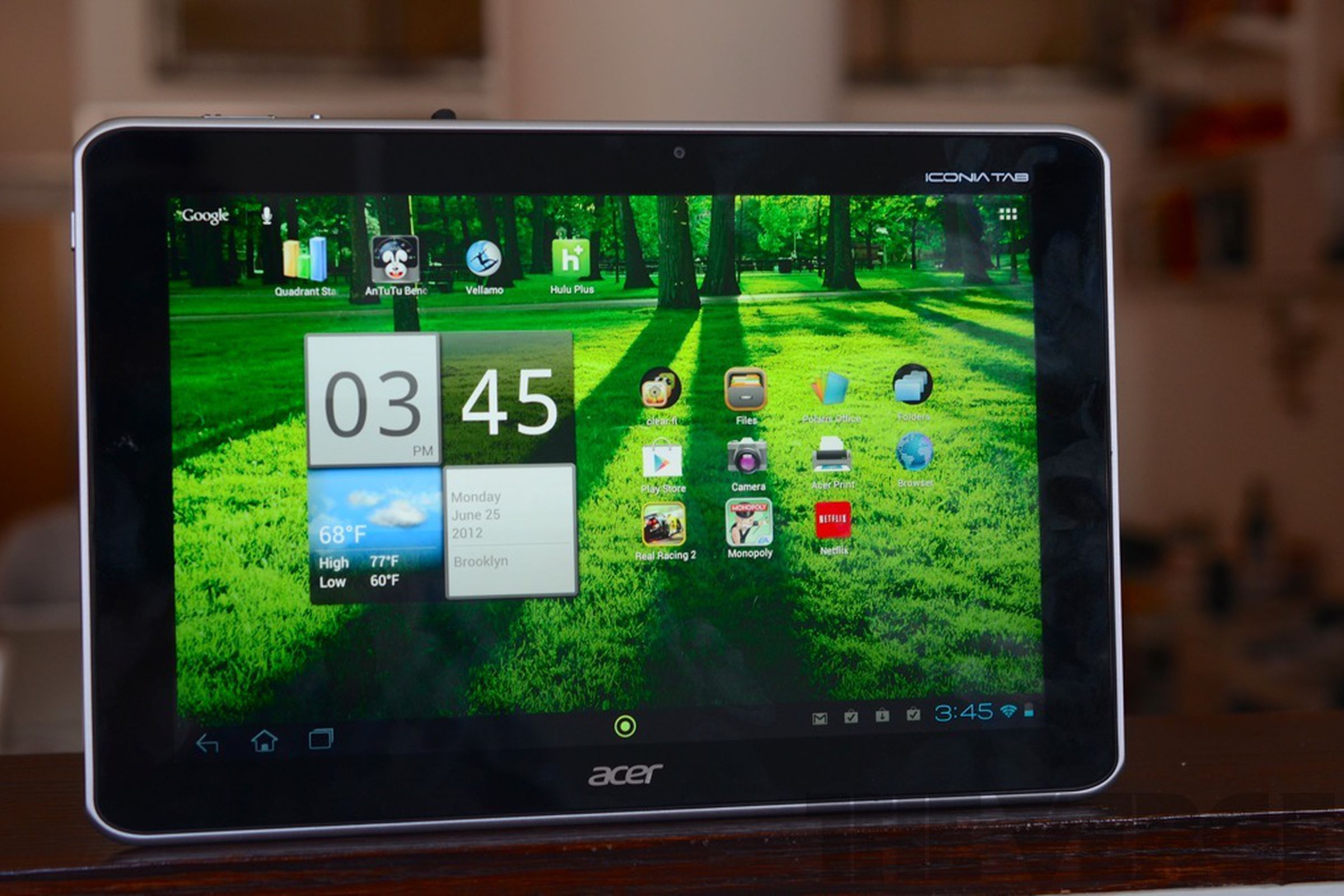 Acer A700 hero2 (1024px)