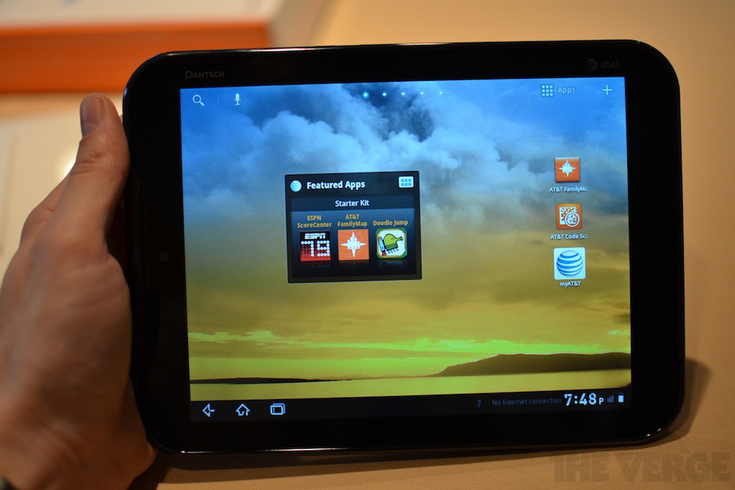 Gallery Photo: Pantech Element 8-inch tablet hands-on pictures