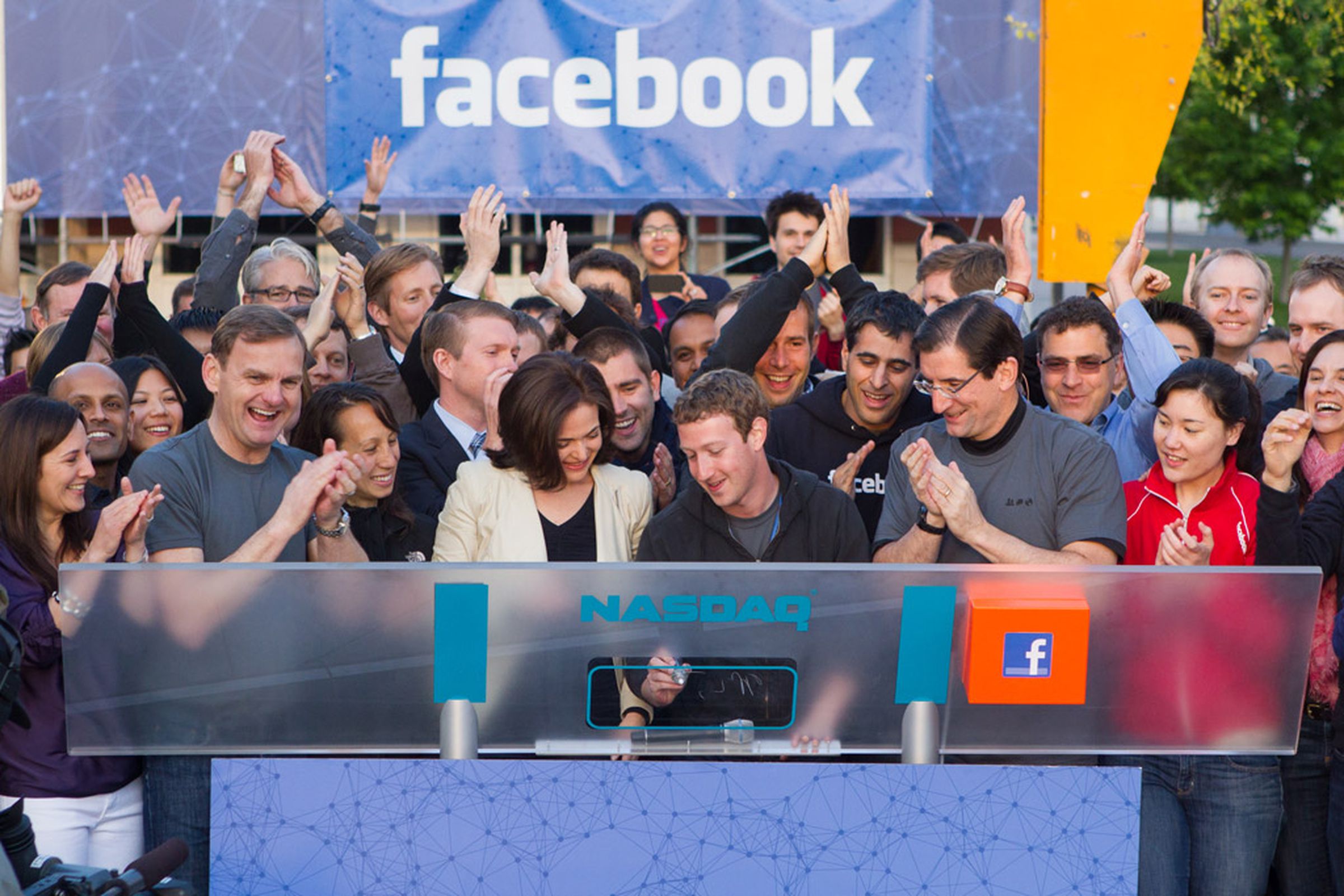 Mark Zuckerberg rings NASDAQ bell for Facebook IPO