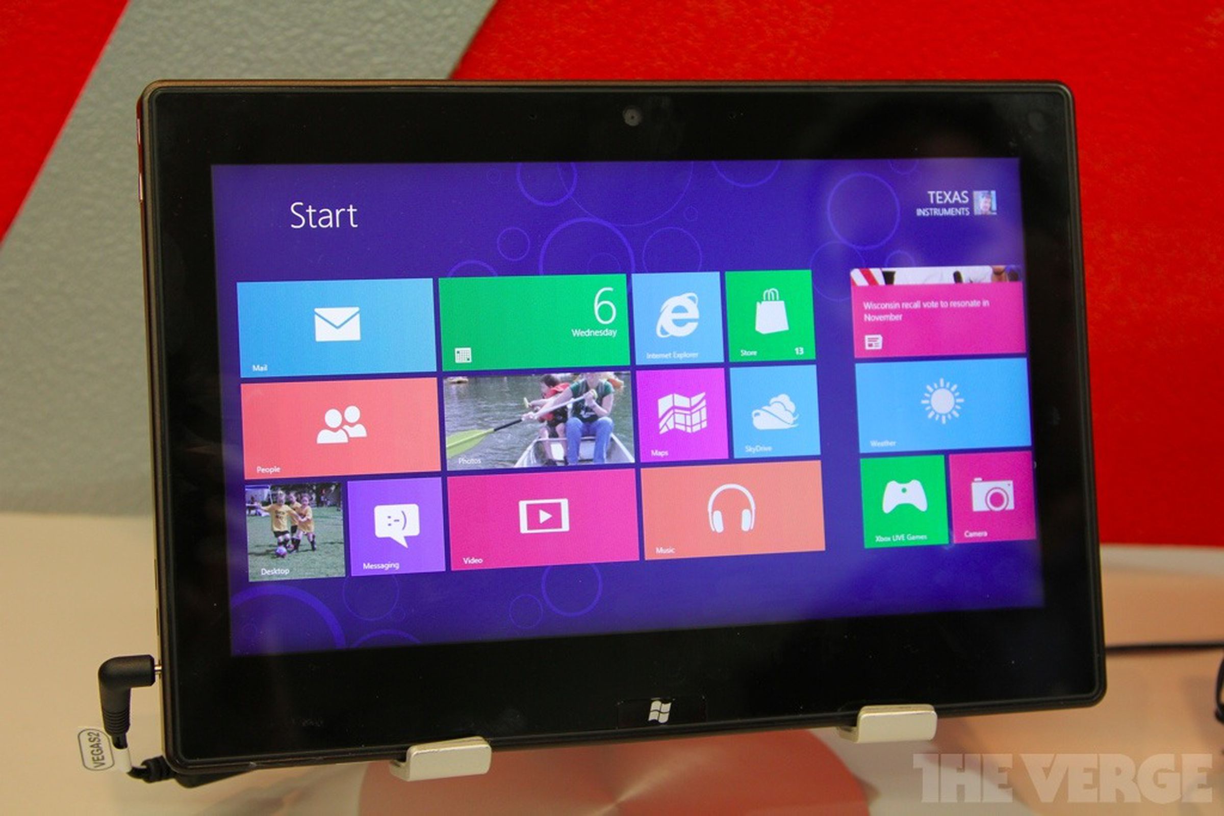 Gallery Photo: Windows RT on Texas Instruments' OMAP 4 reference design: hands-on pictures