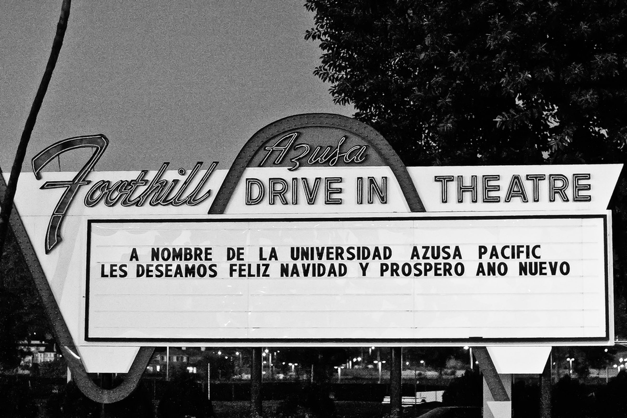 drive-in theater (flickr thomas hawk)