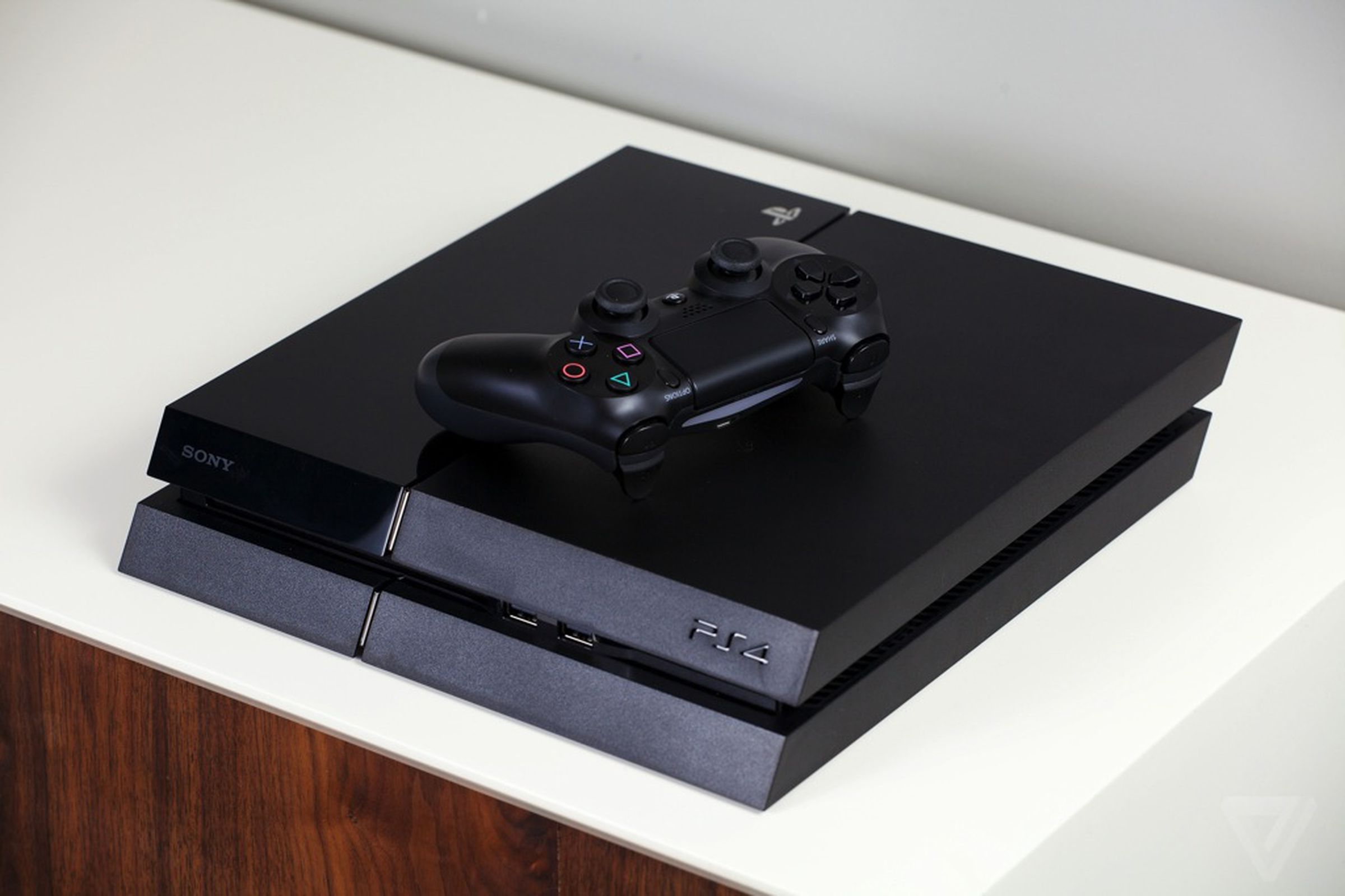 PlayStation 4 1024px