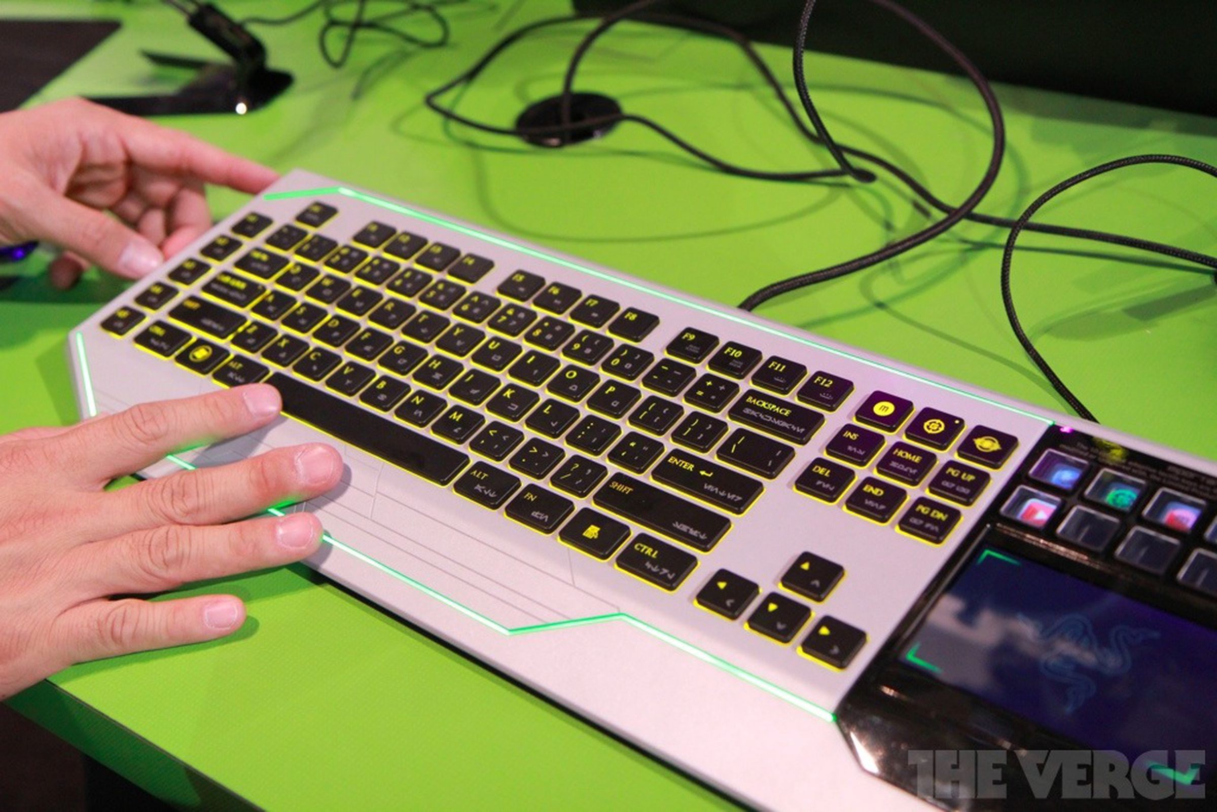 Razer's touchscreen "Star Wars: The Old Republic" keyboard hands-on pictures