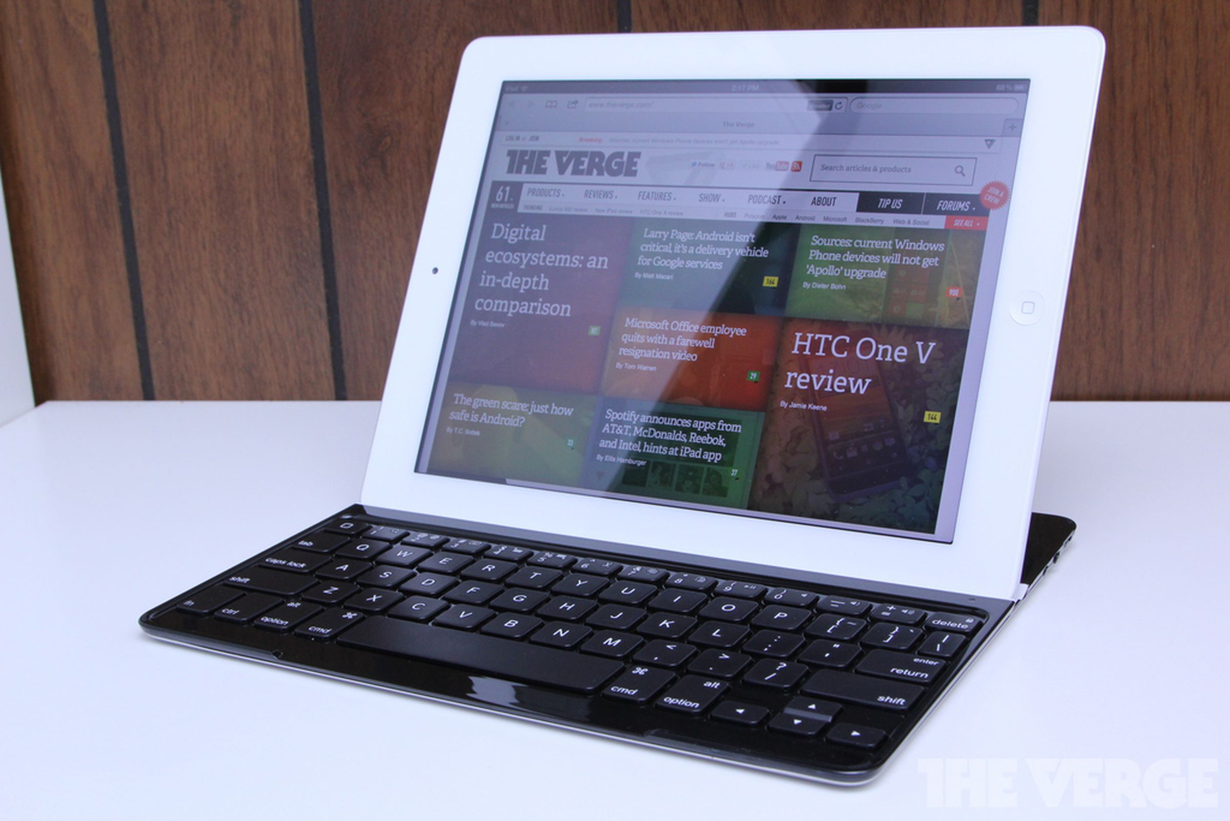 Logitech Ultrathin Keyboard Cover for iPad hands-on pictures