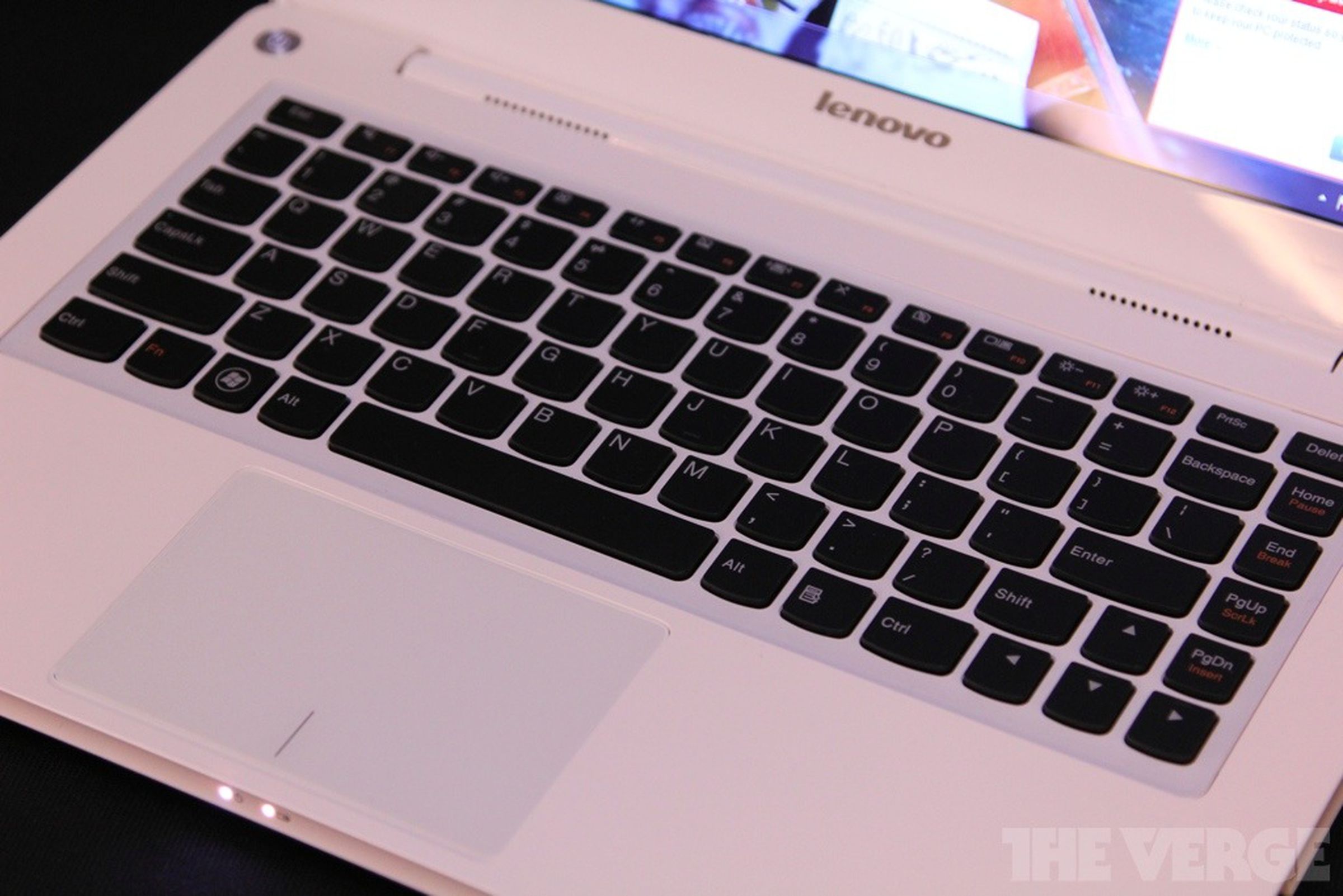 Lenovo IdeaPad U310, U410, Y480 and Z580 hands-on pictures