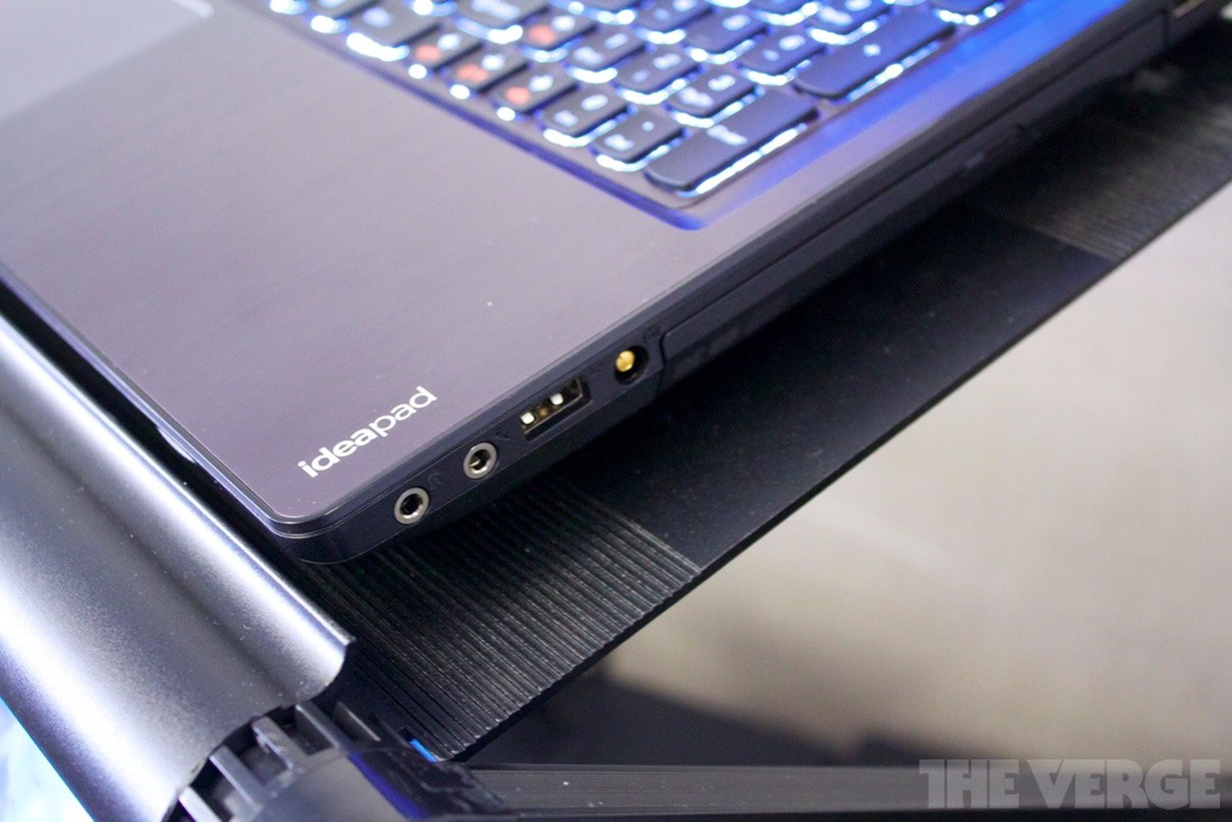Lenovo IdeaPad U310, U410, Y480 and Z580 hands-on pictures