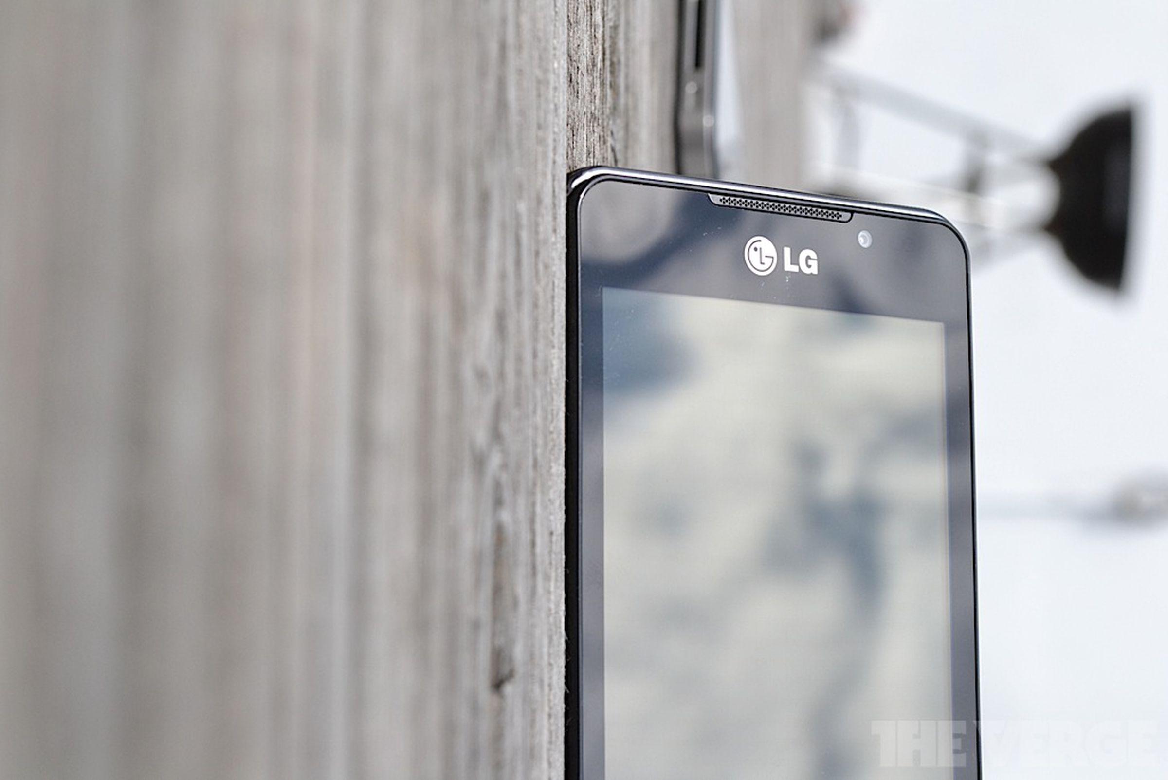 LG Optimus 3D Max hands-on pictures
