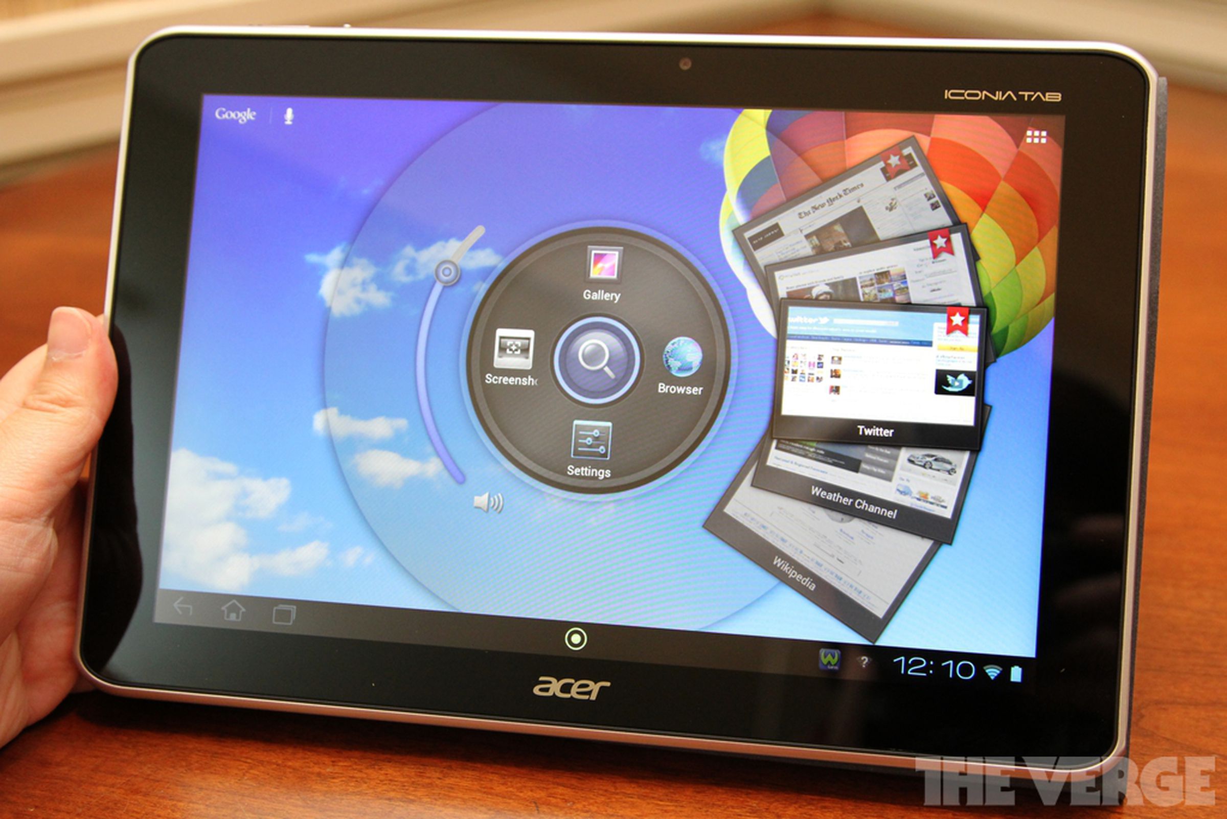 Acer Iconia Tab A700 hands-on pictures