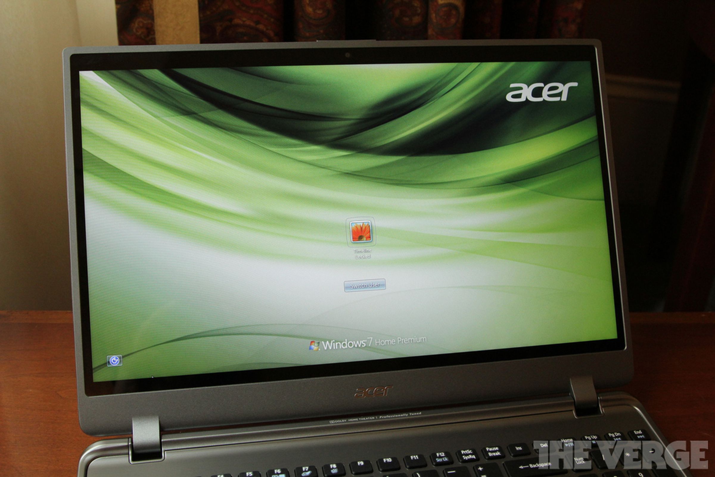 Acer Aspire Timeline Ultra M5 hands-on pictures