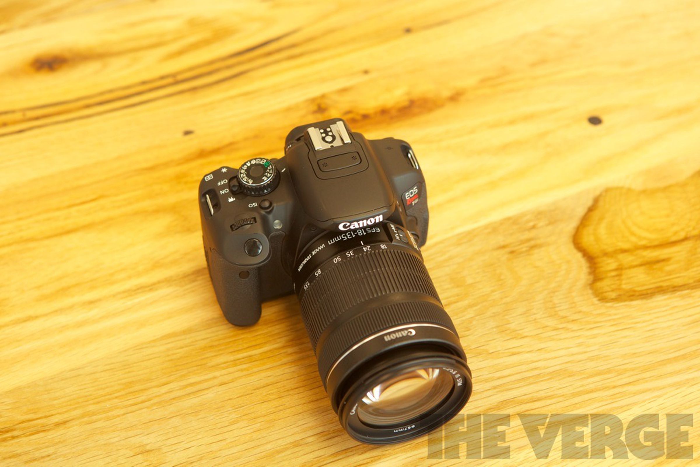Canon Rebel T4i hands-on pictures