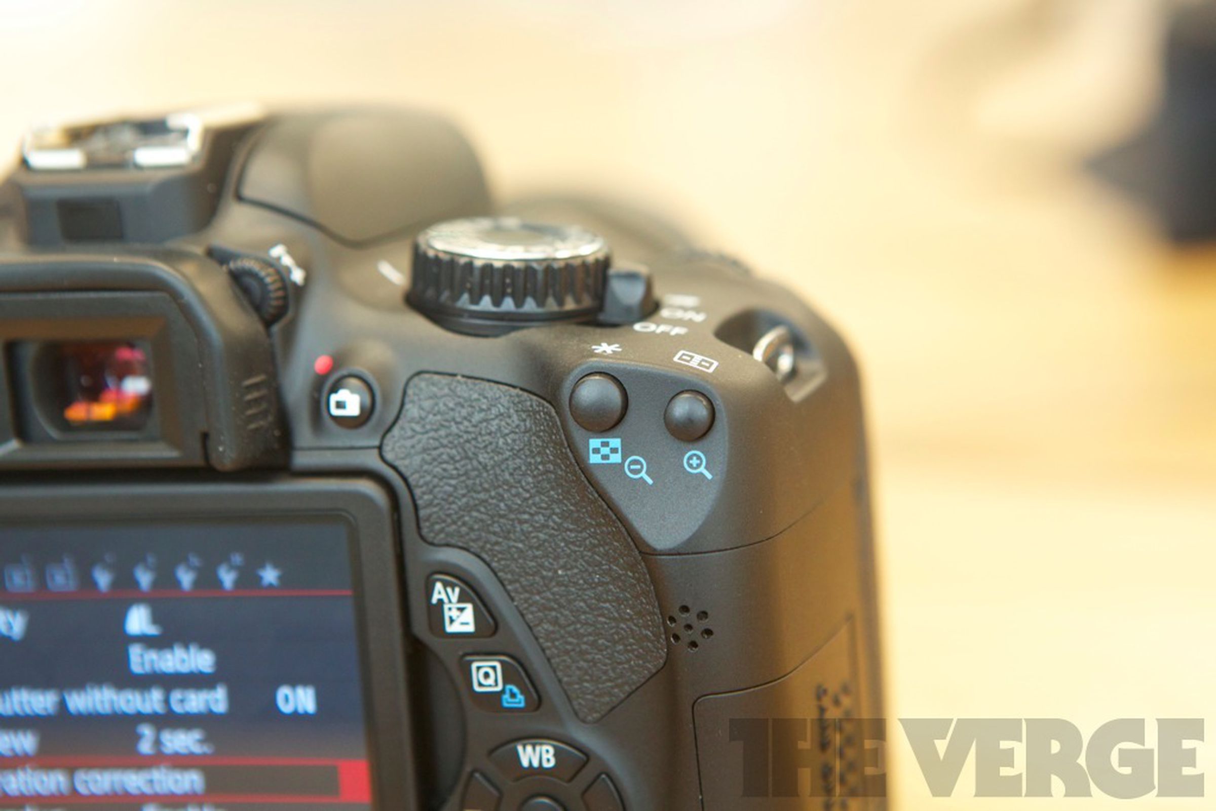 Canon Rebel T4i hands-on pictures