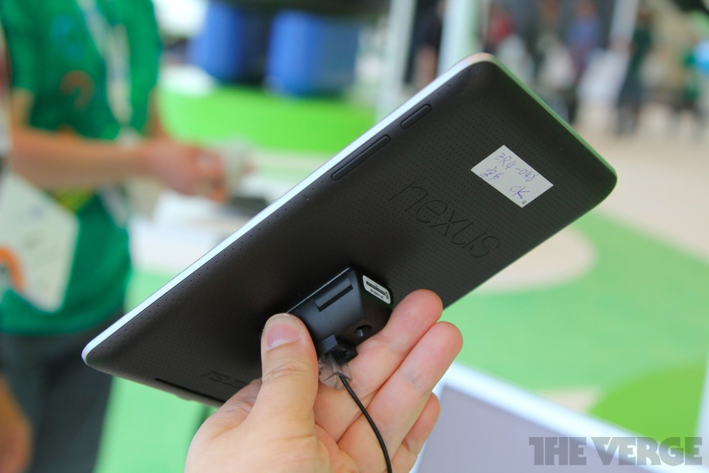 Google Nexus 7 by Asus hands-on pictures