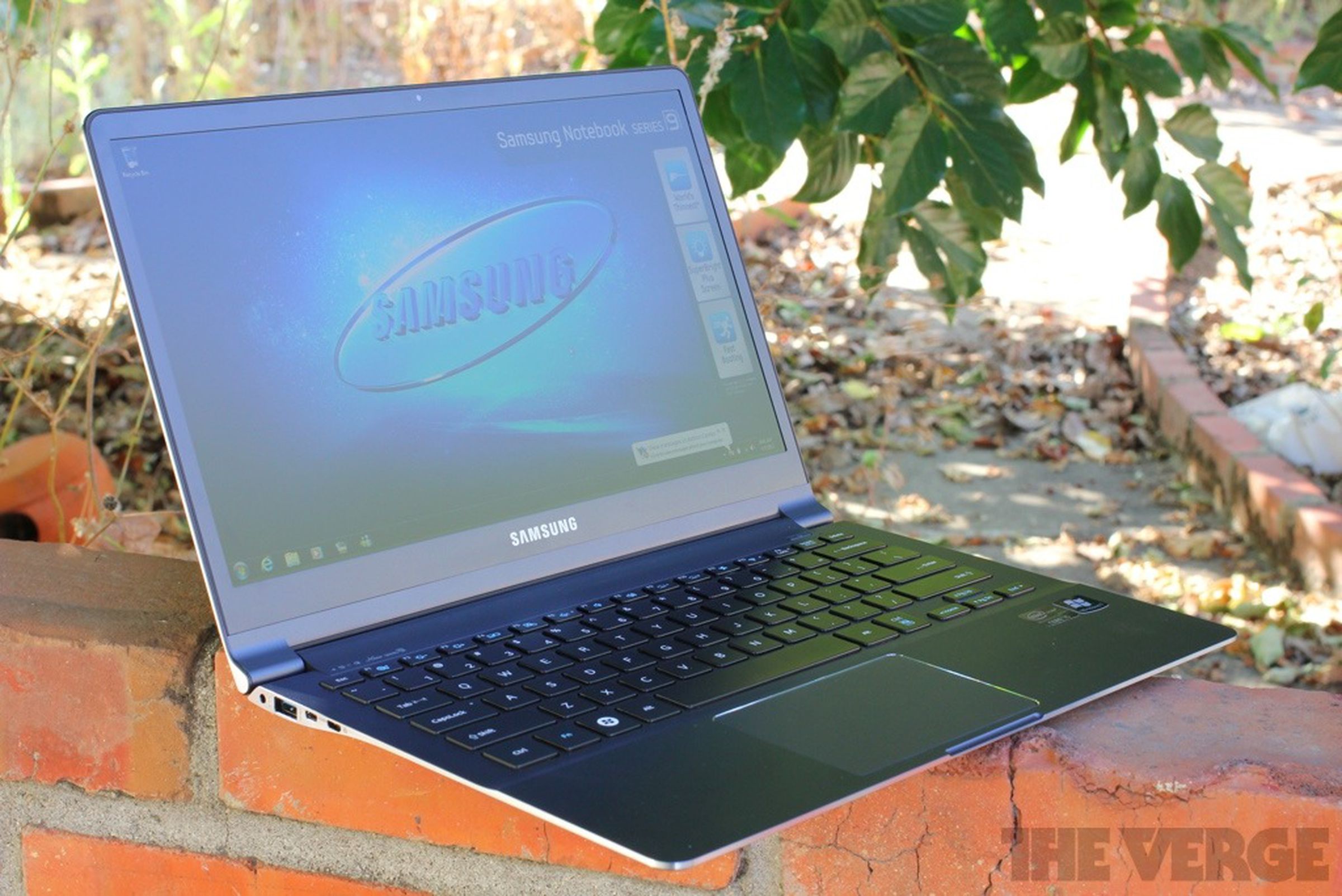 Samsung Series 9 (13-inch, mid-2012) review pictures