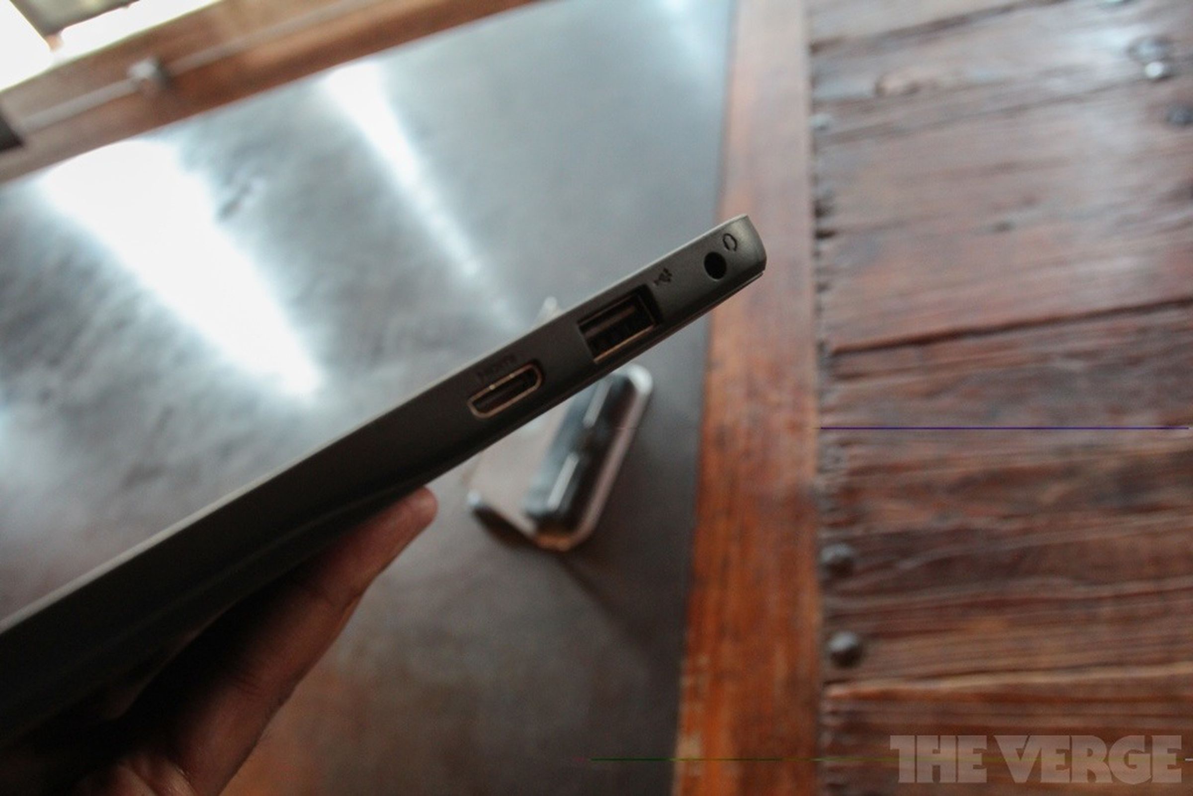 Dell Latitude 10 tablet hands-on photos