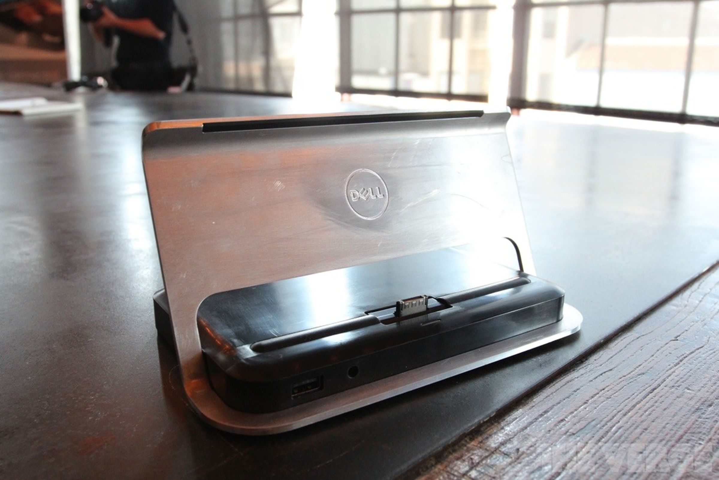 Dell Latitude 10 tablet hands-on photos