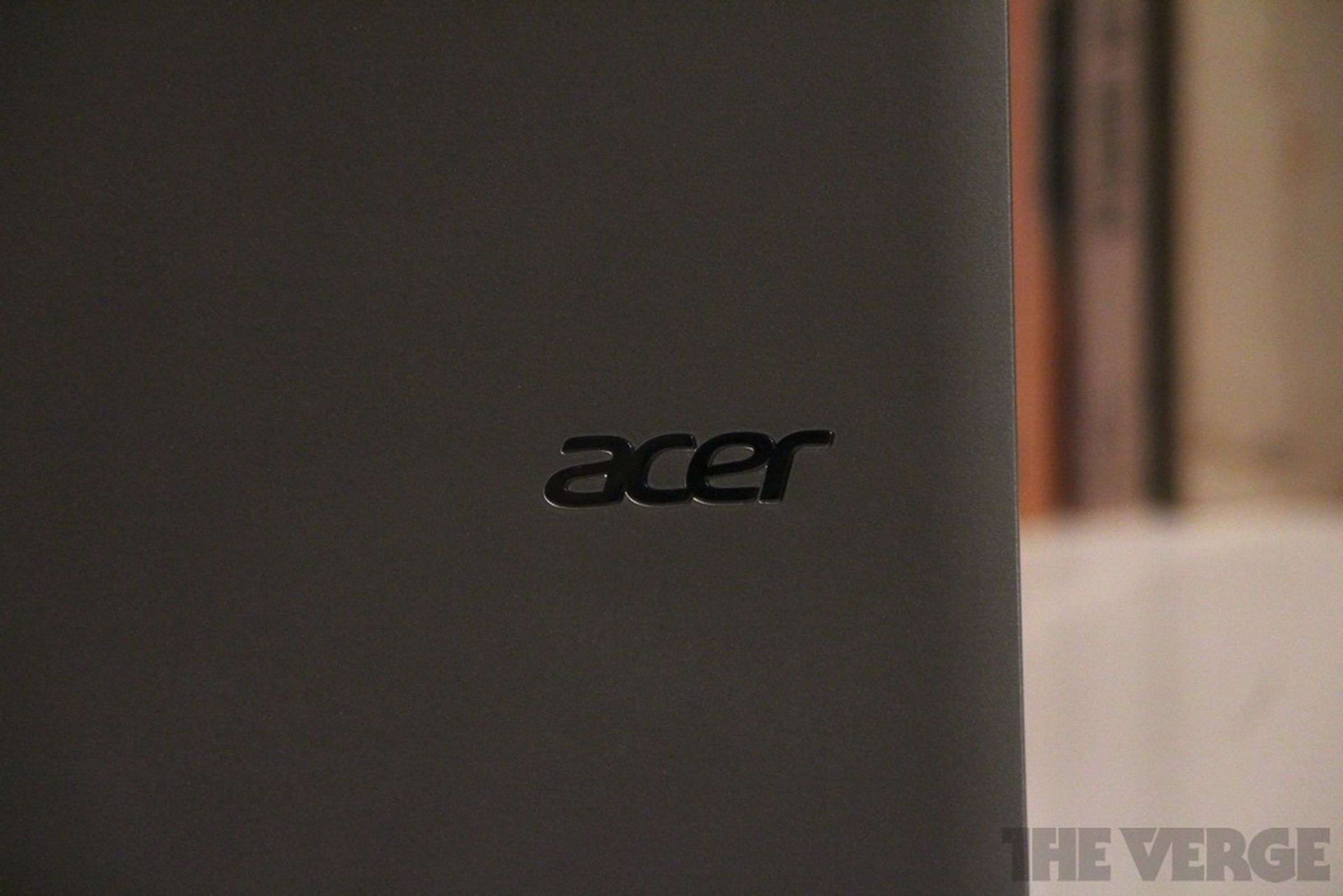 Acer Iconia W510 pictures