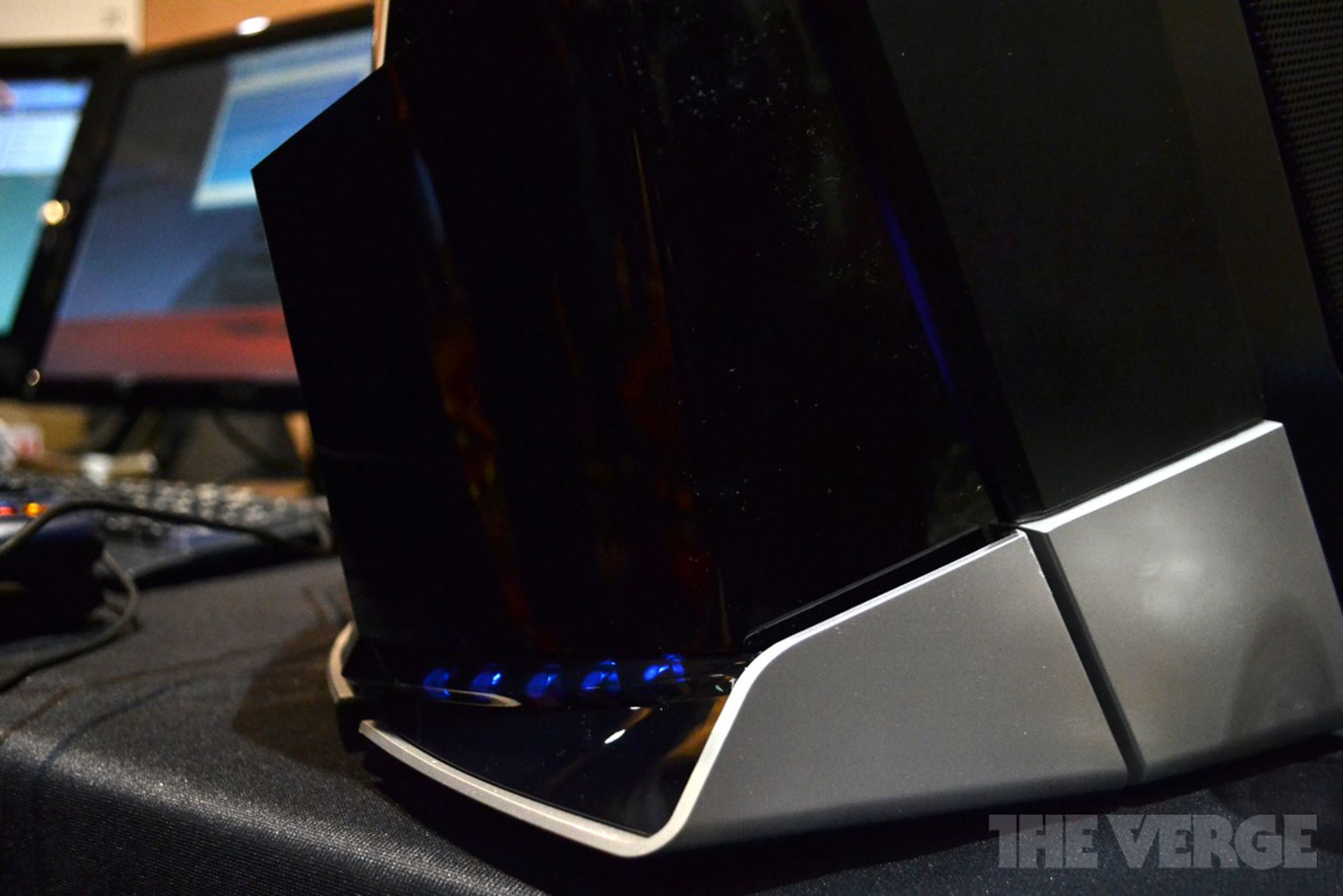 Lenovo Erazer X700 gaming PC hands-on