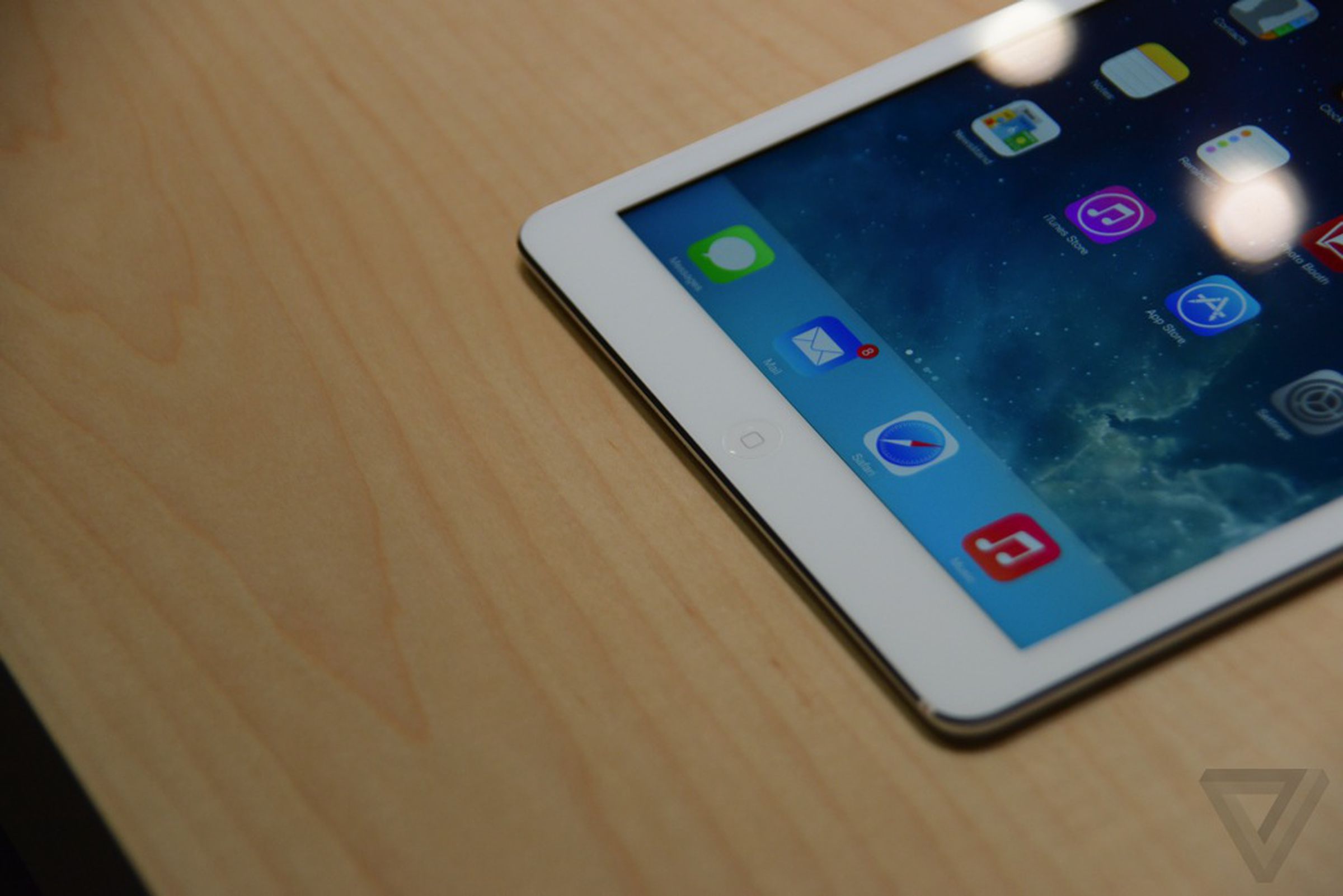 Apple iPad Air pictures