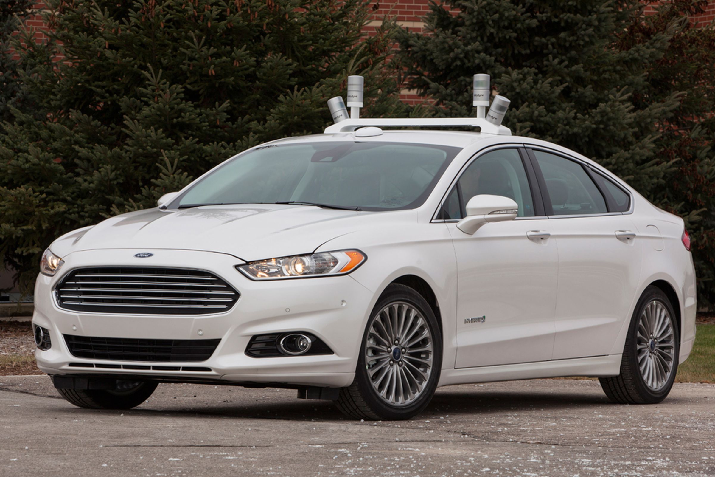 ford fusion hybrid research vehicle (FORD)