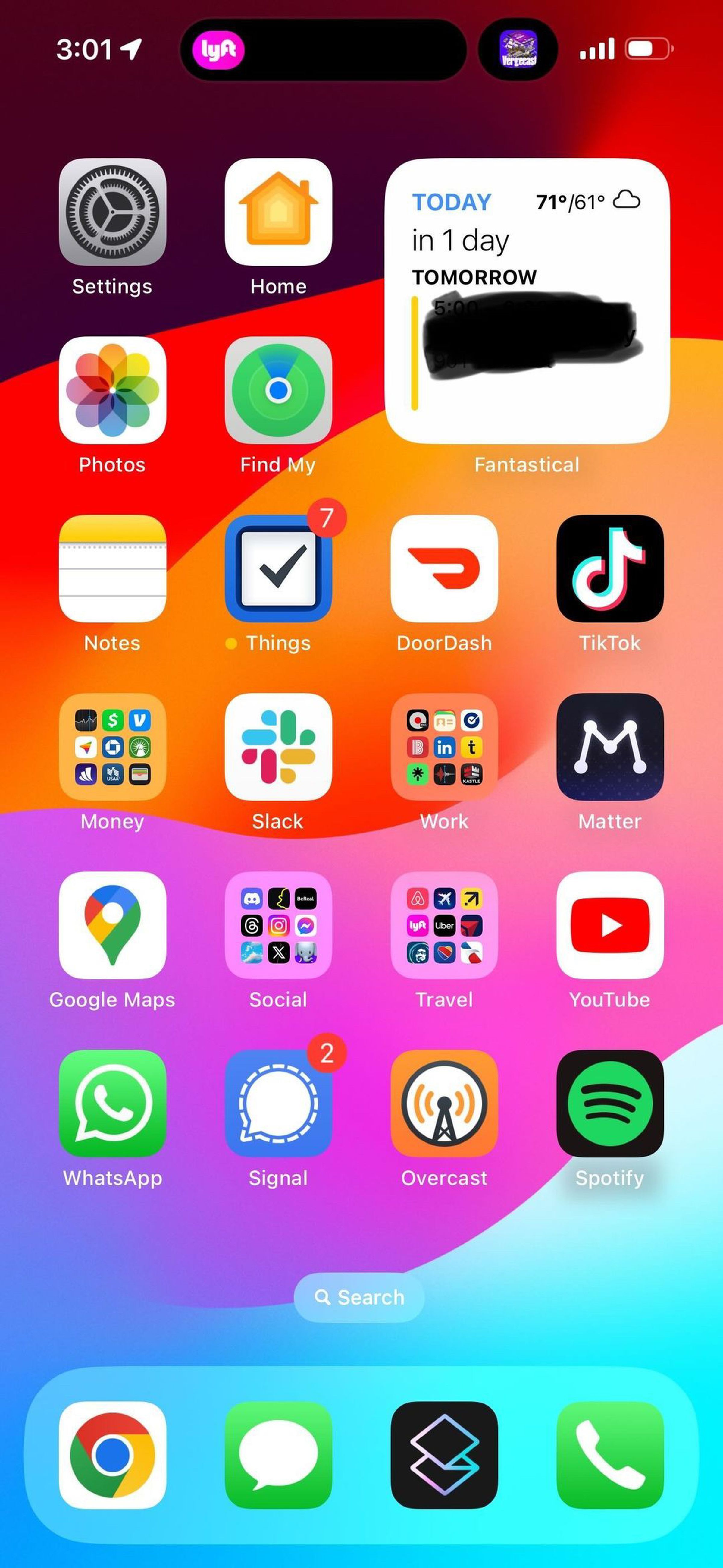 A screenshot of an iOS homescreen. It’s a mix of apps, app folders, a calendar widget, and four apps in the dock.