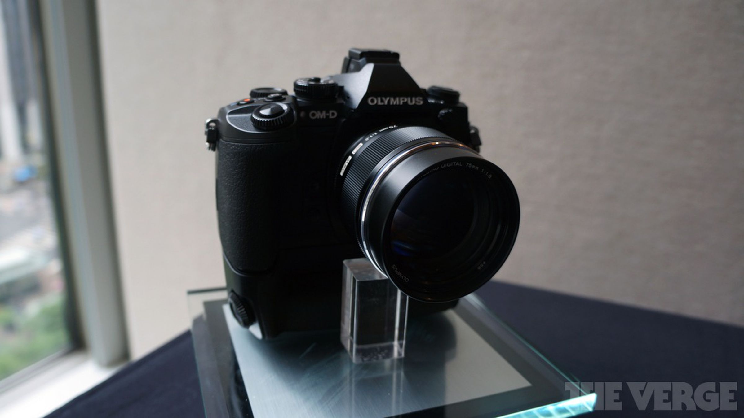 Olympus OM-D E-M1 hands-on