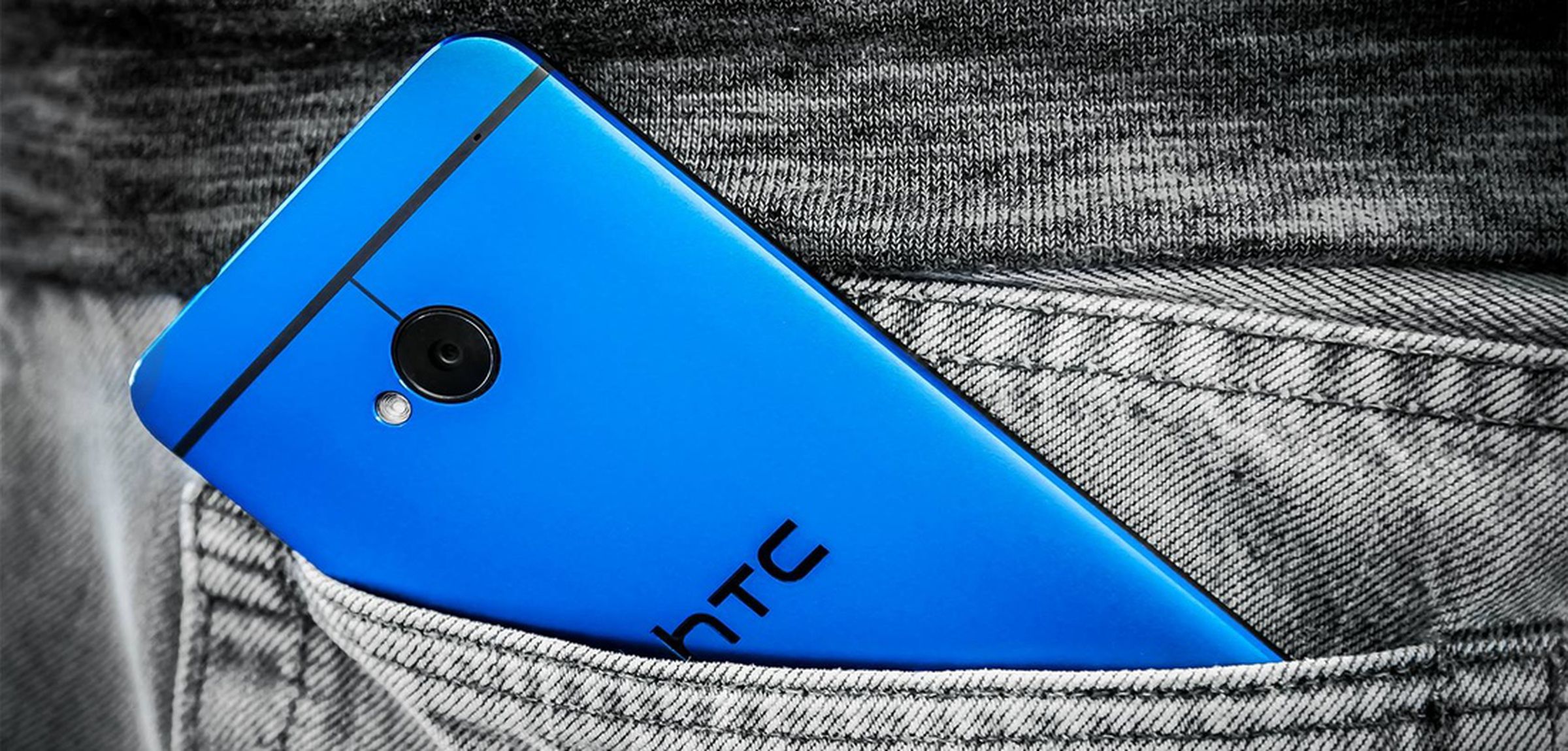 HTC One Metallic Blue photos