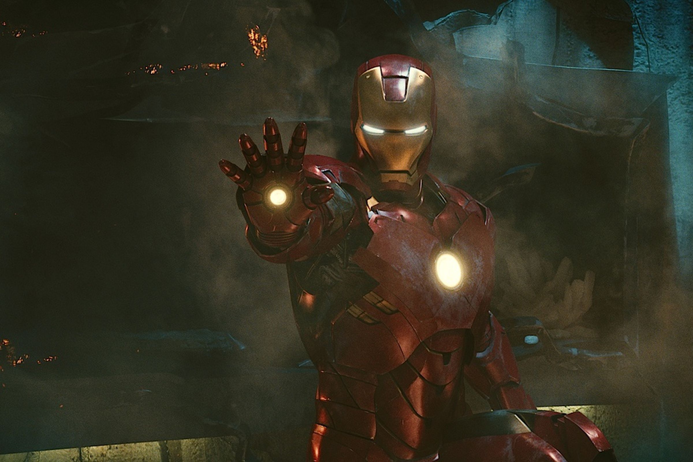 Iron Man Suit (source: Paramount Pictures)