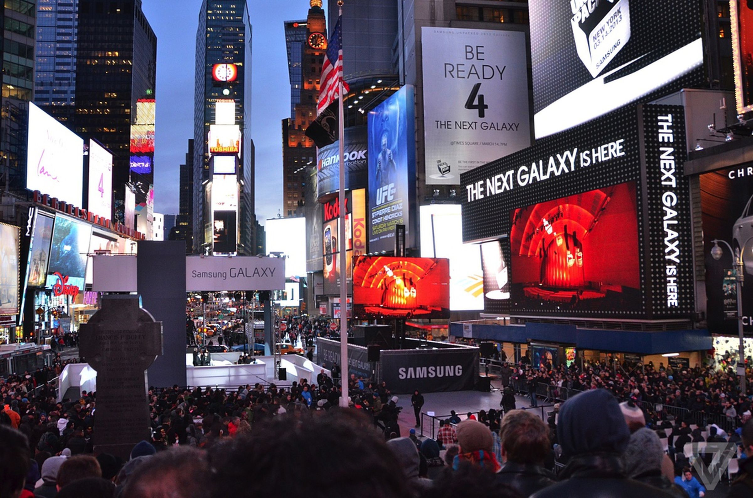 Samsung Galaxy S4 Times Square photos