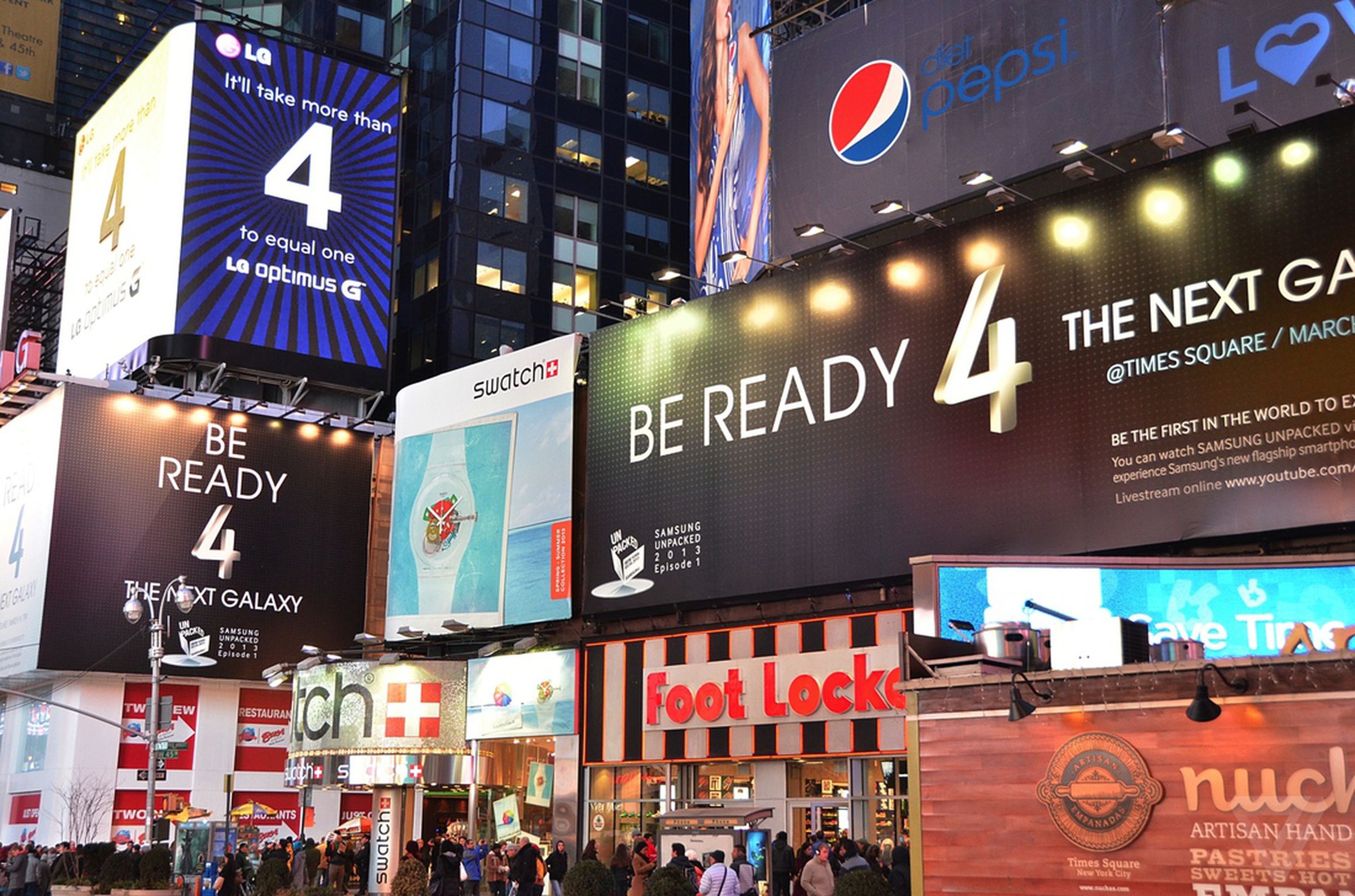 Samsung Galaxy S4 Times Square photos