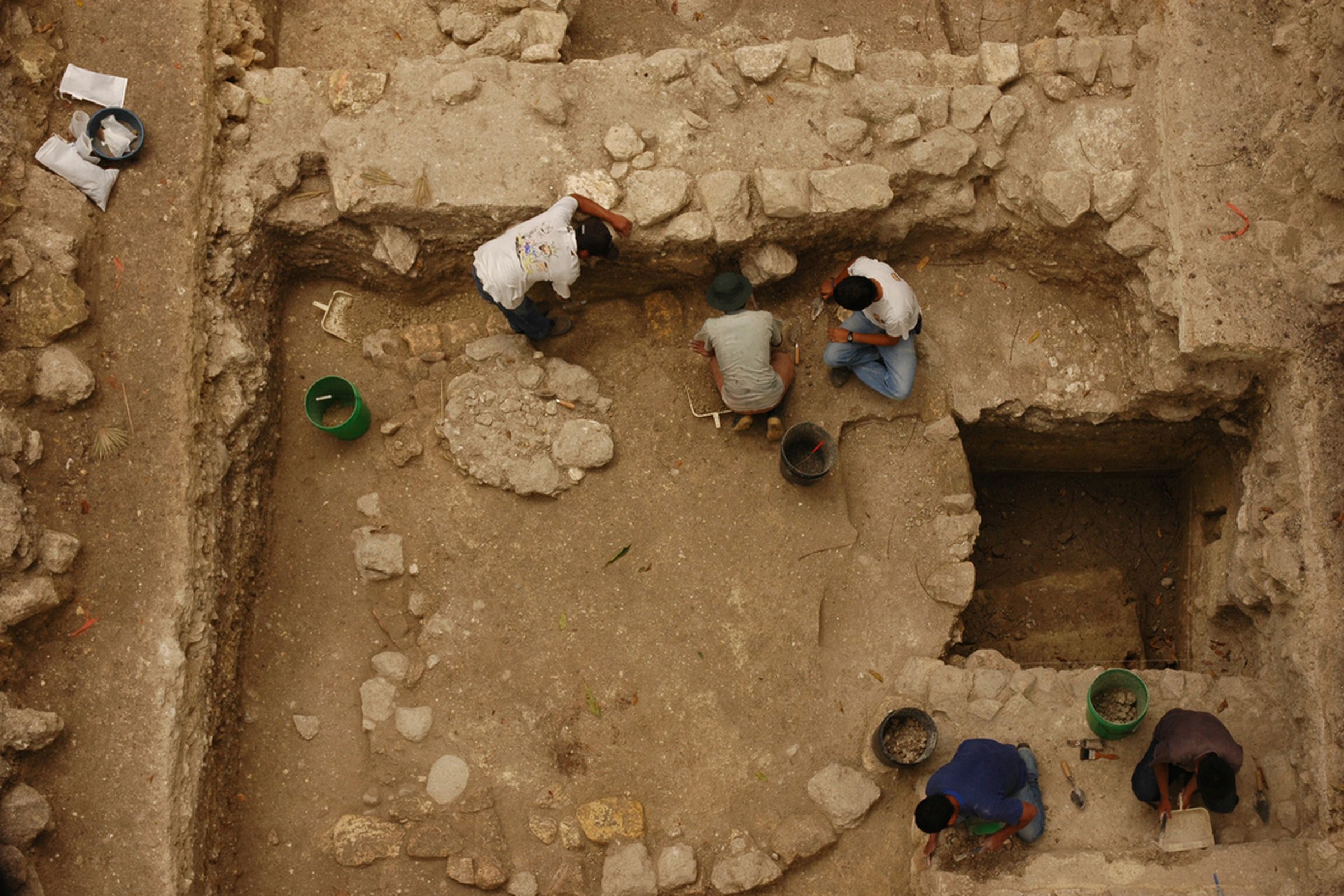 Gallery Photo: Excavation of Ceibal ruins