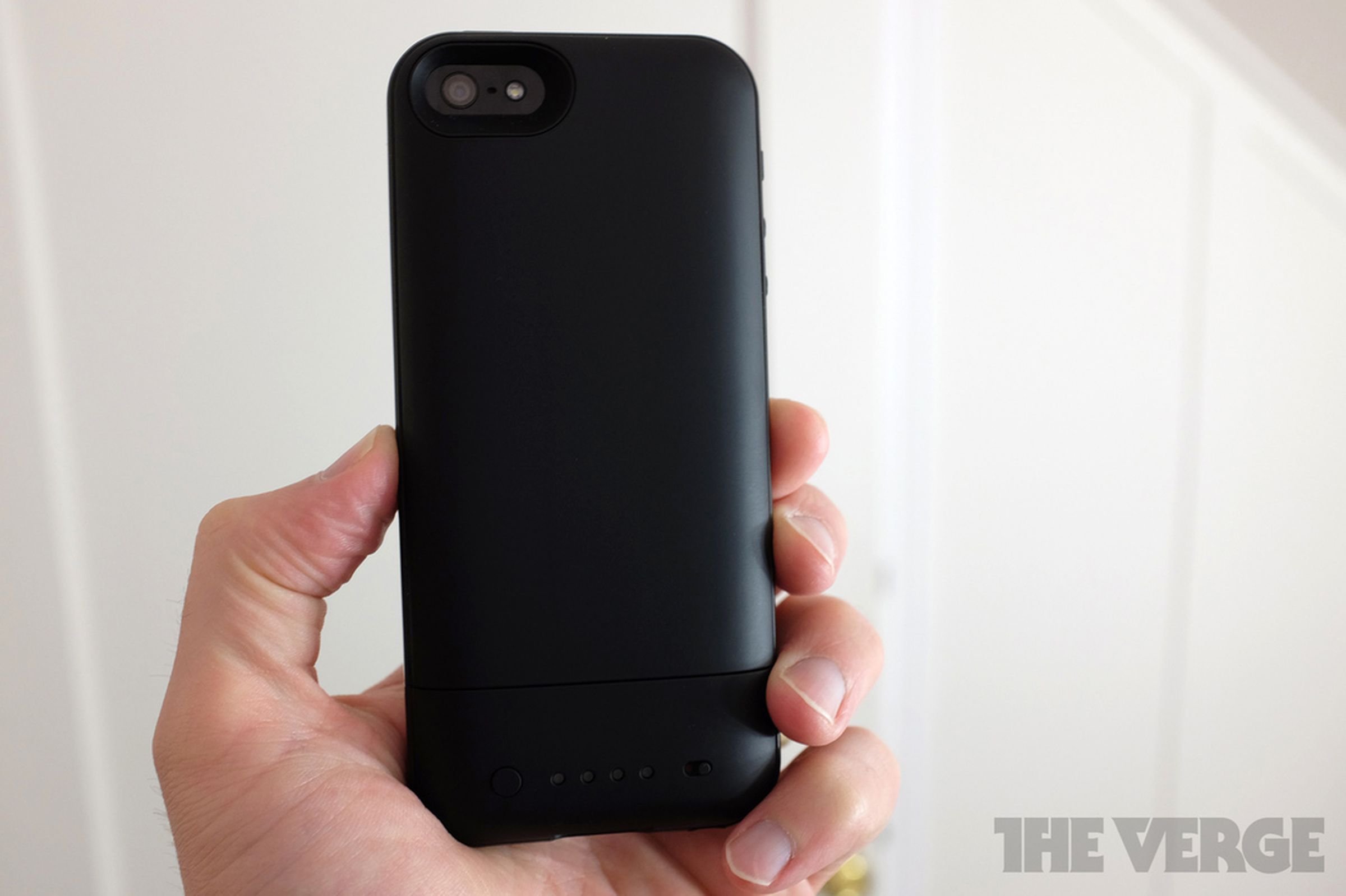 Mophie Juice Pack Air and Helium for iPhone 5