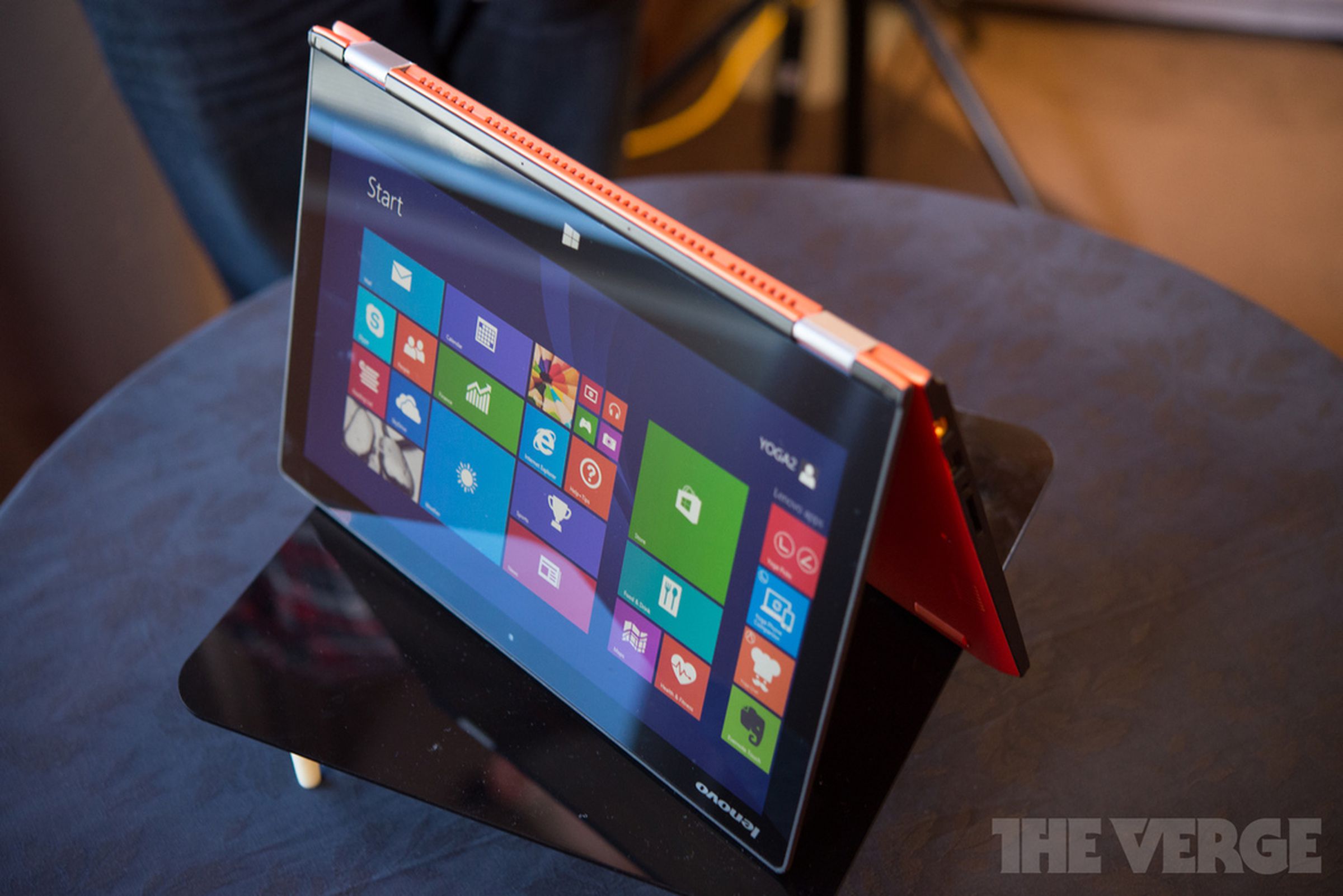 Lenovo Miix 2 and Yoga 2 hands-on photos