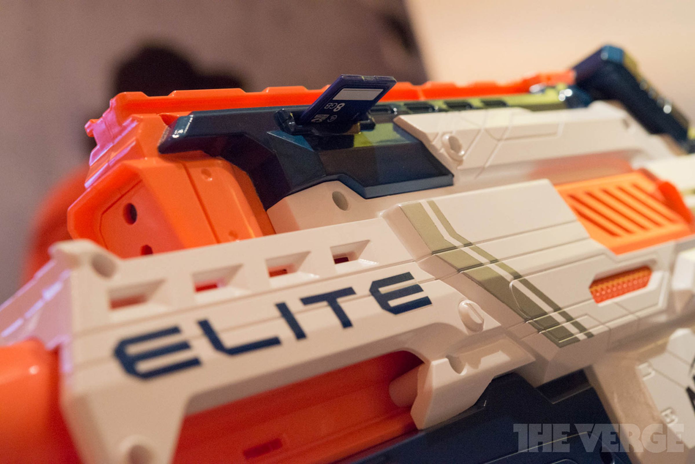 Nerf N-Strike Elite Cam ECS-12 Blaster hands-on pictures