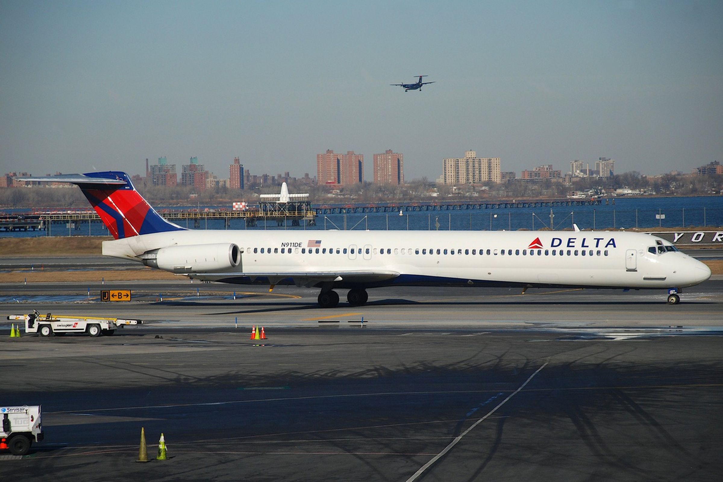 Delta Air Lines plane (Wikimedia Commons)